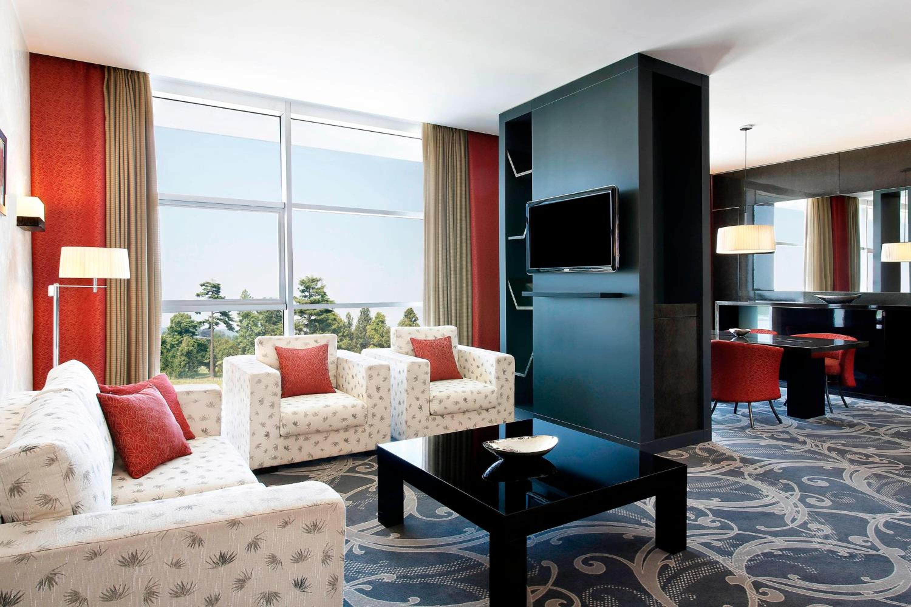 Presidential Suite thumbnail 6