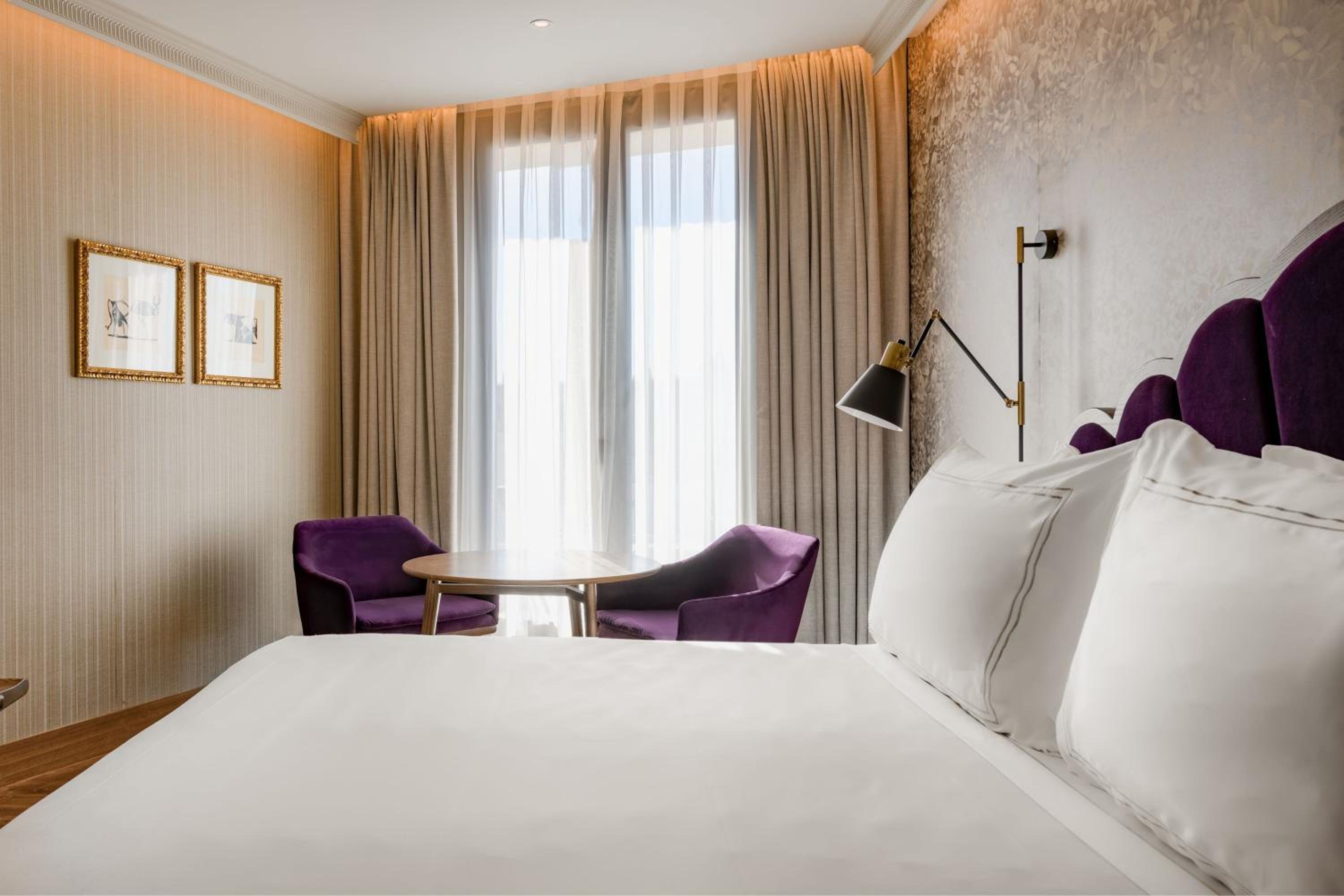 Deluxe Terrace King Room with Balcony