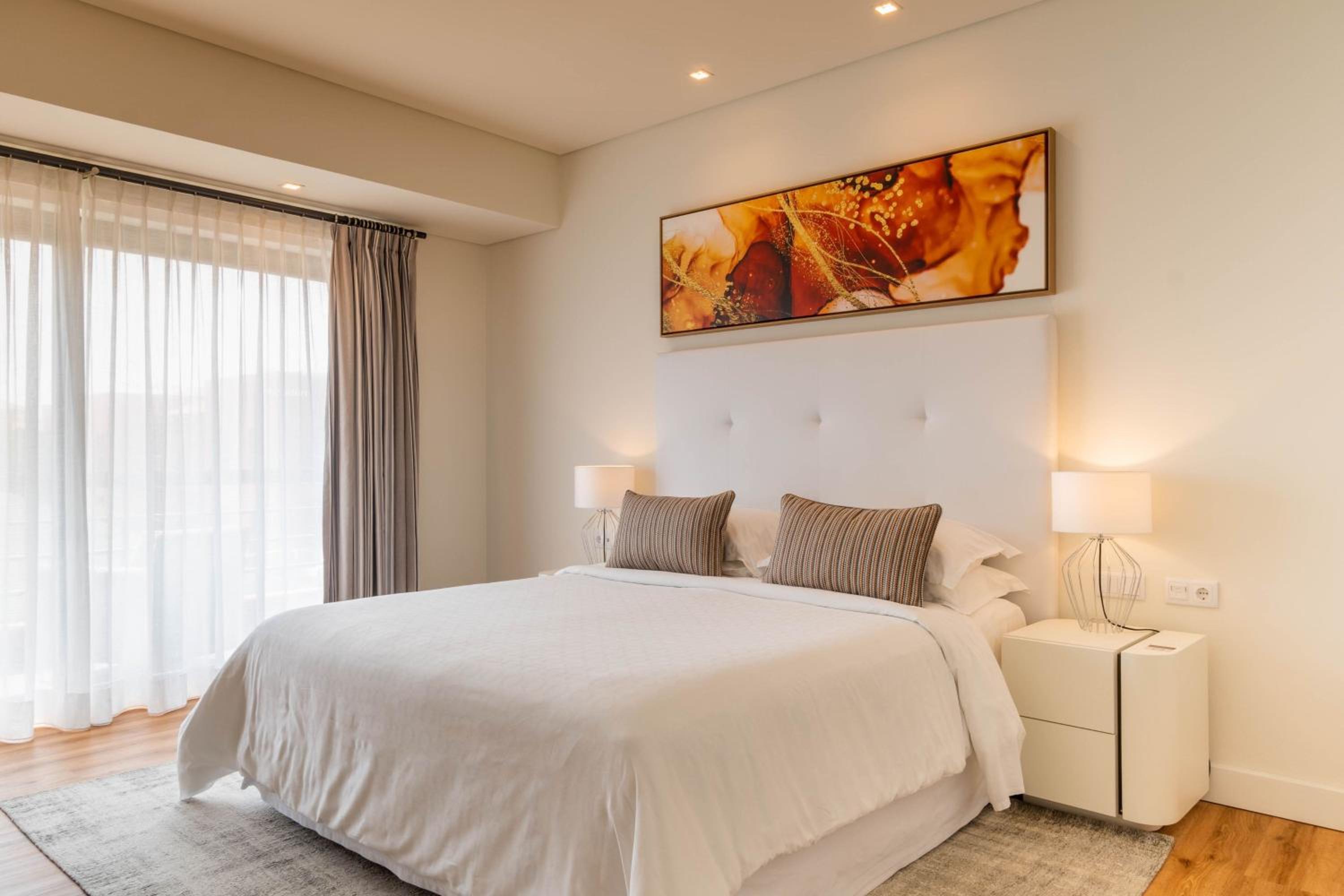 Premium Deluxe Room with Resort View - Photo 7