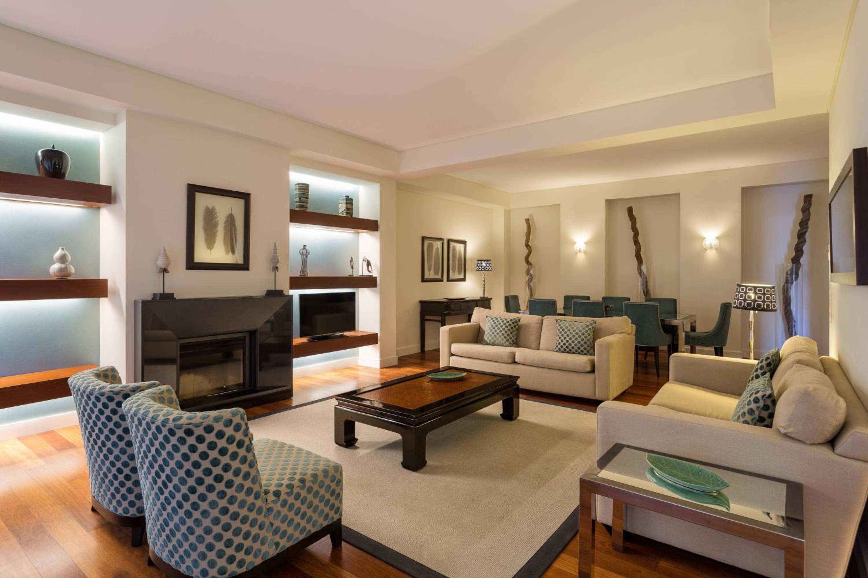 Three-Bedroom Residence with Garden View - Photo 1
