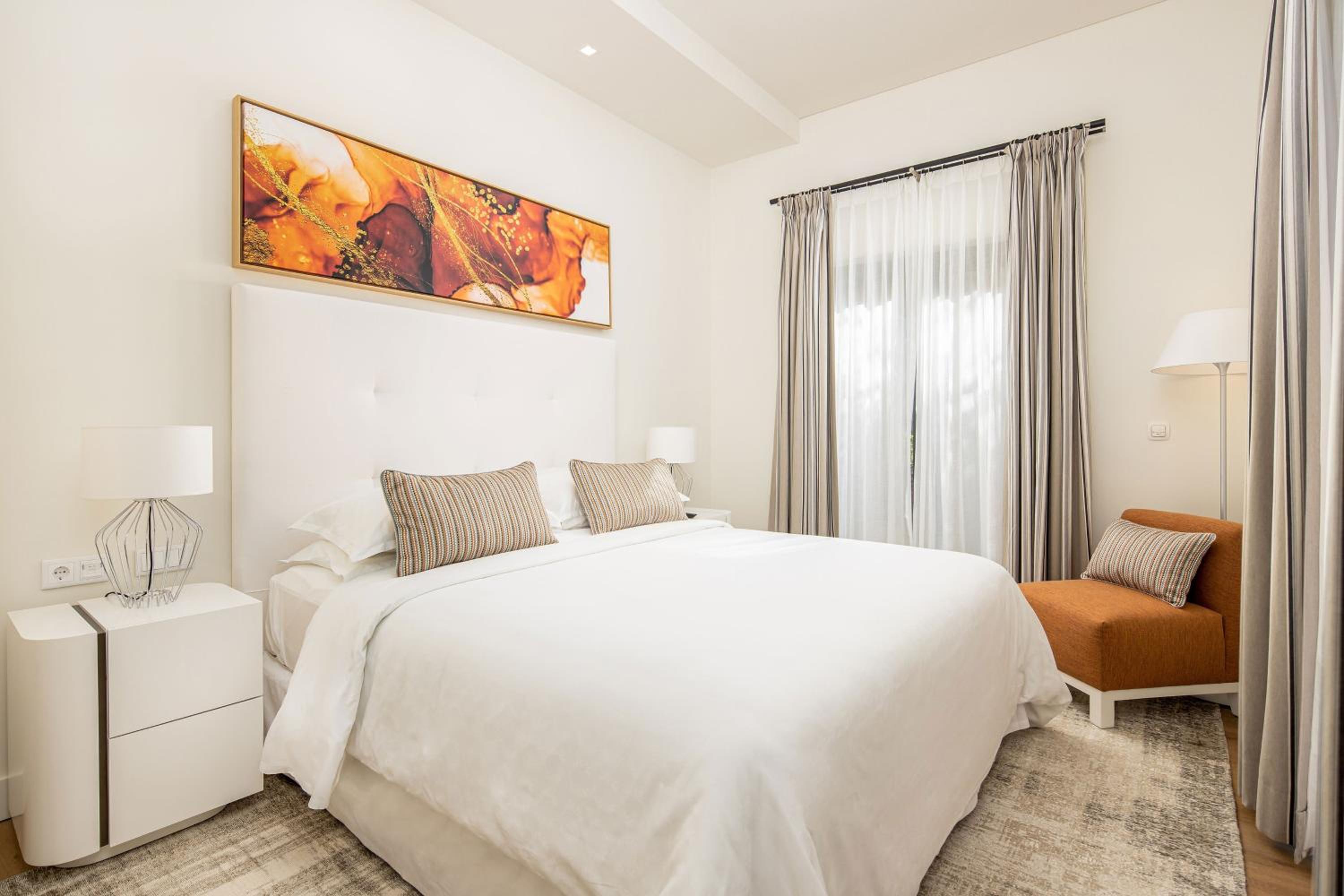 Premium Deluxe Room with Resort View - Photo 5