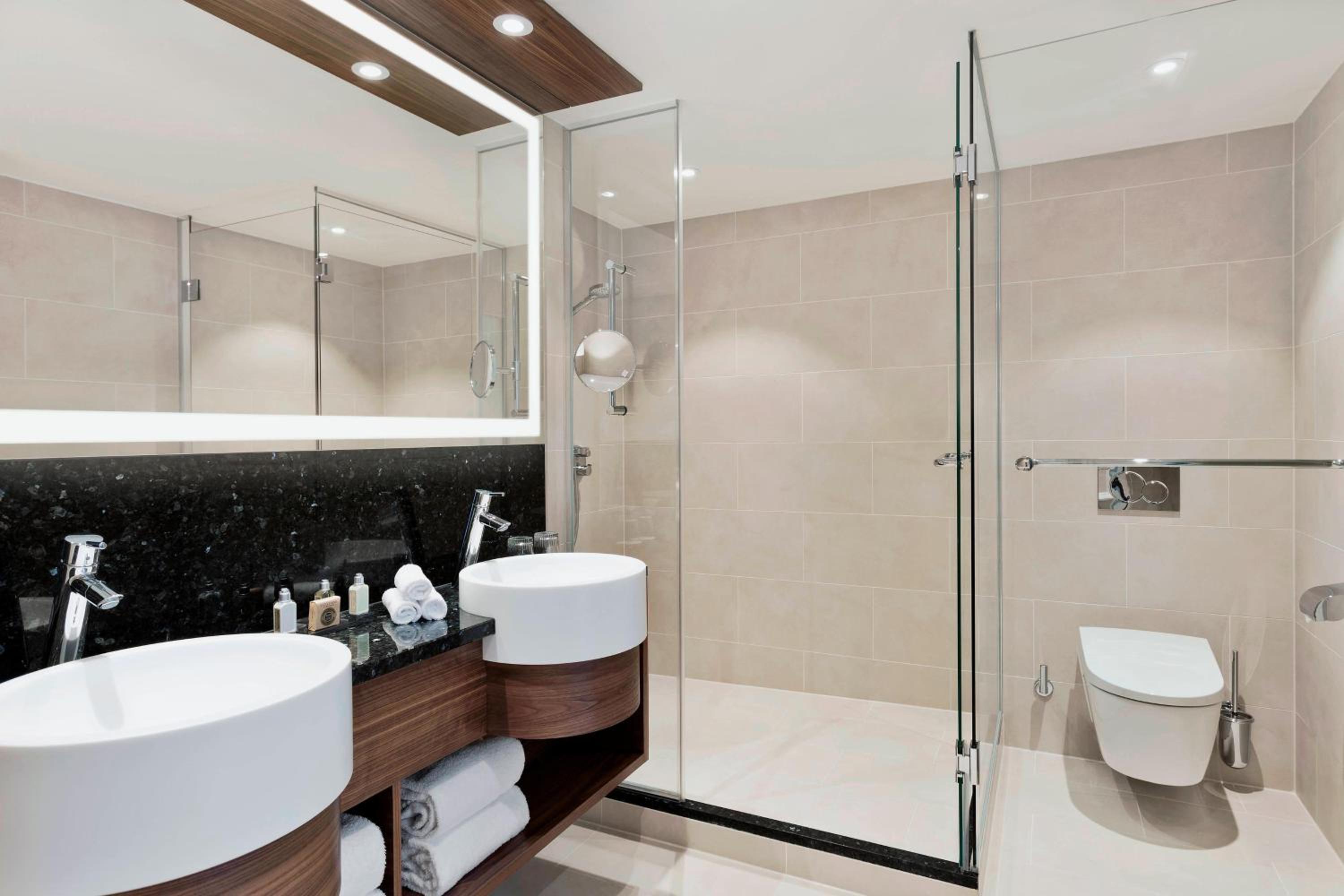 Park Suite, M Club lounge access, 1 Bedroom Suite, 1 King - Photo 8