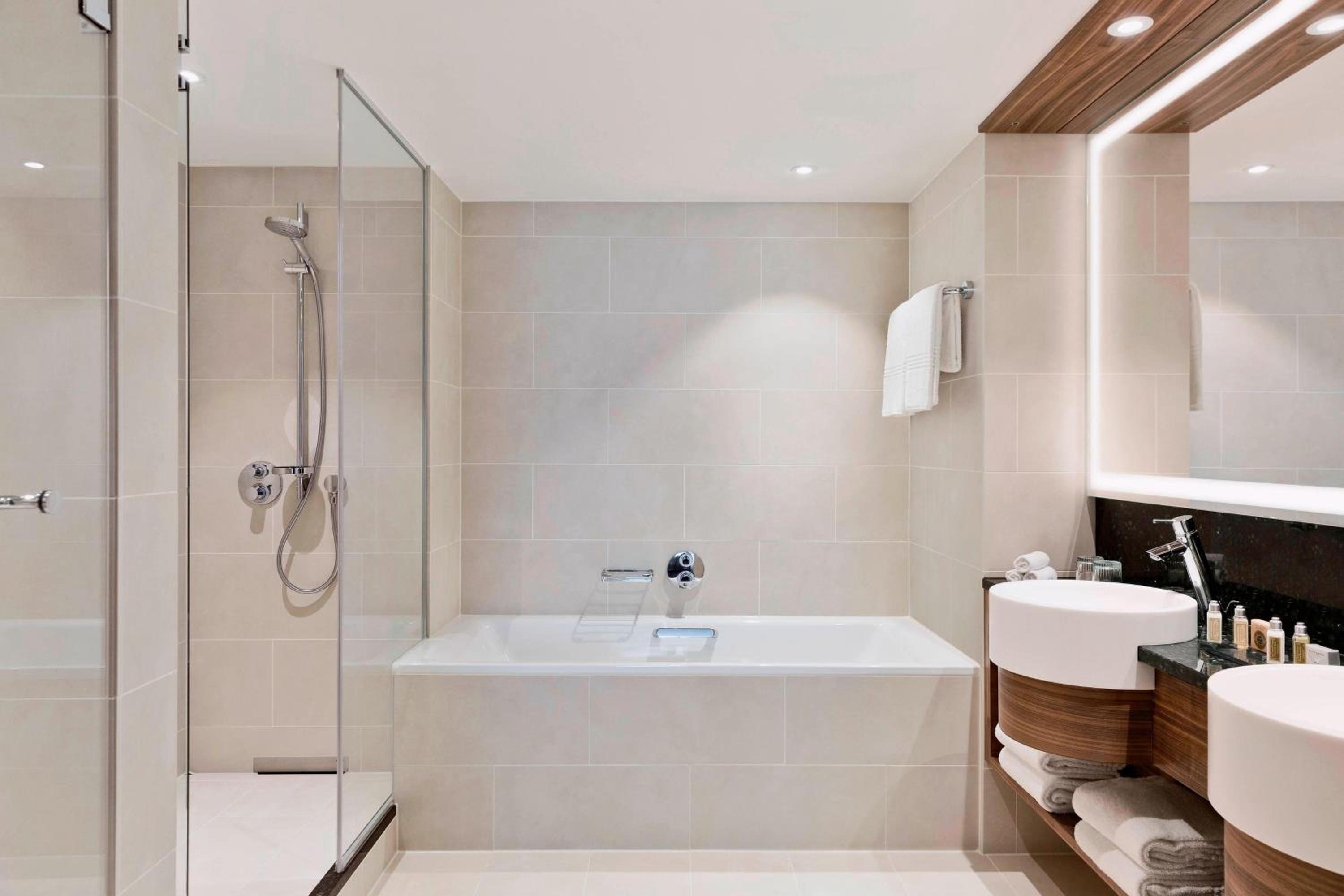 Panorama Two-Bedroom Suite - M Club Lounge Access - Photo 6