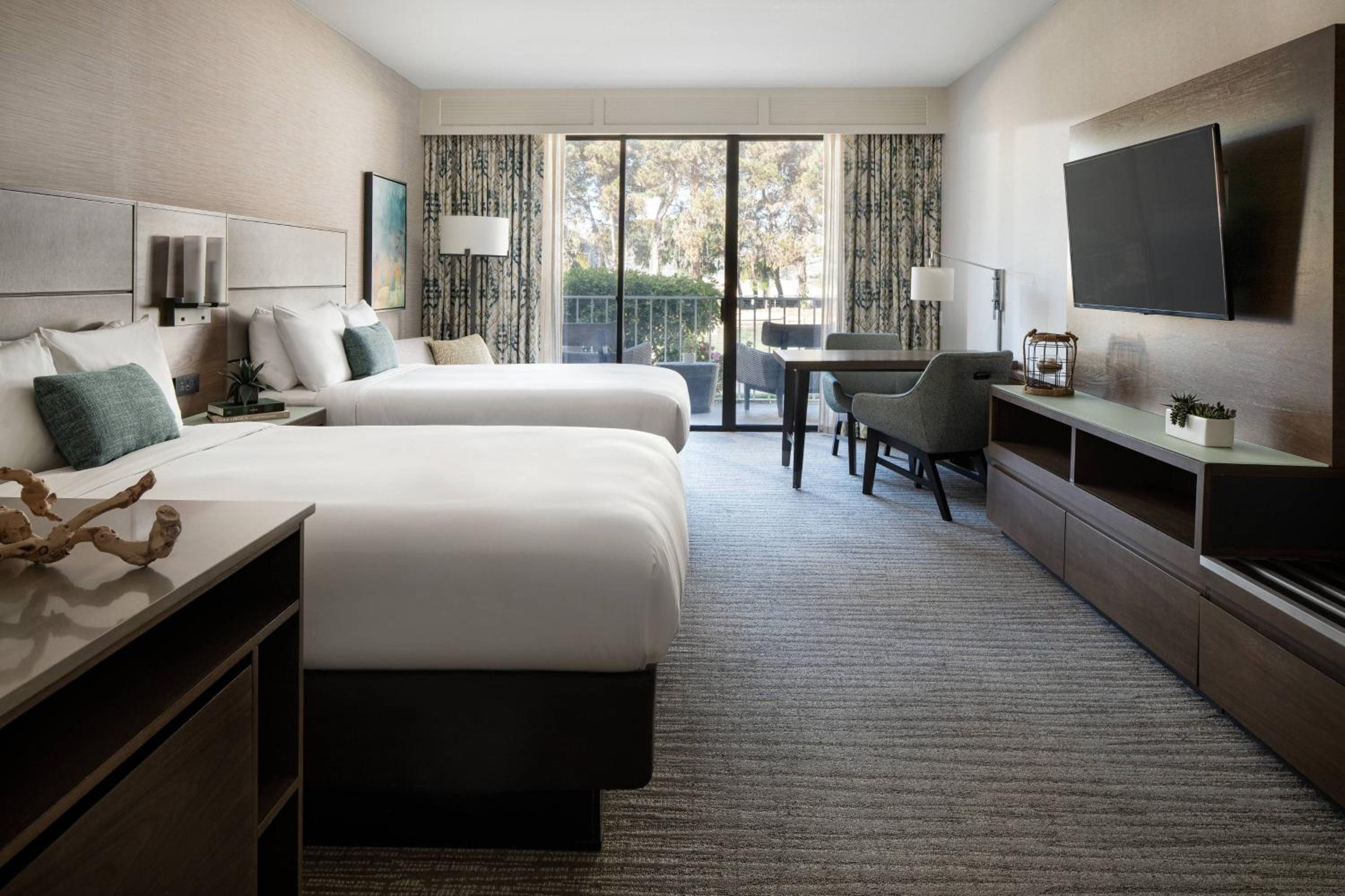 Guest room, 2 Double, Sofa bed, Resort view - Photo 1