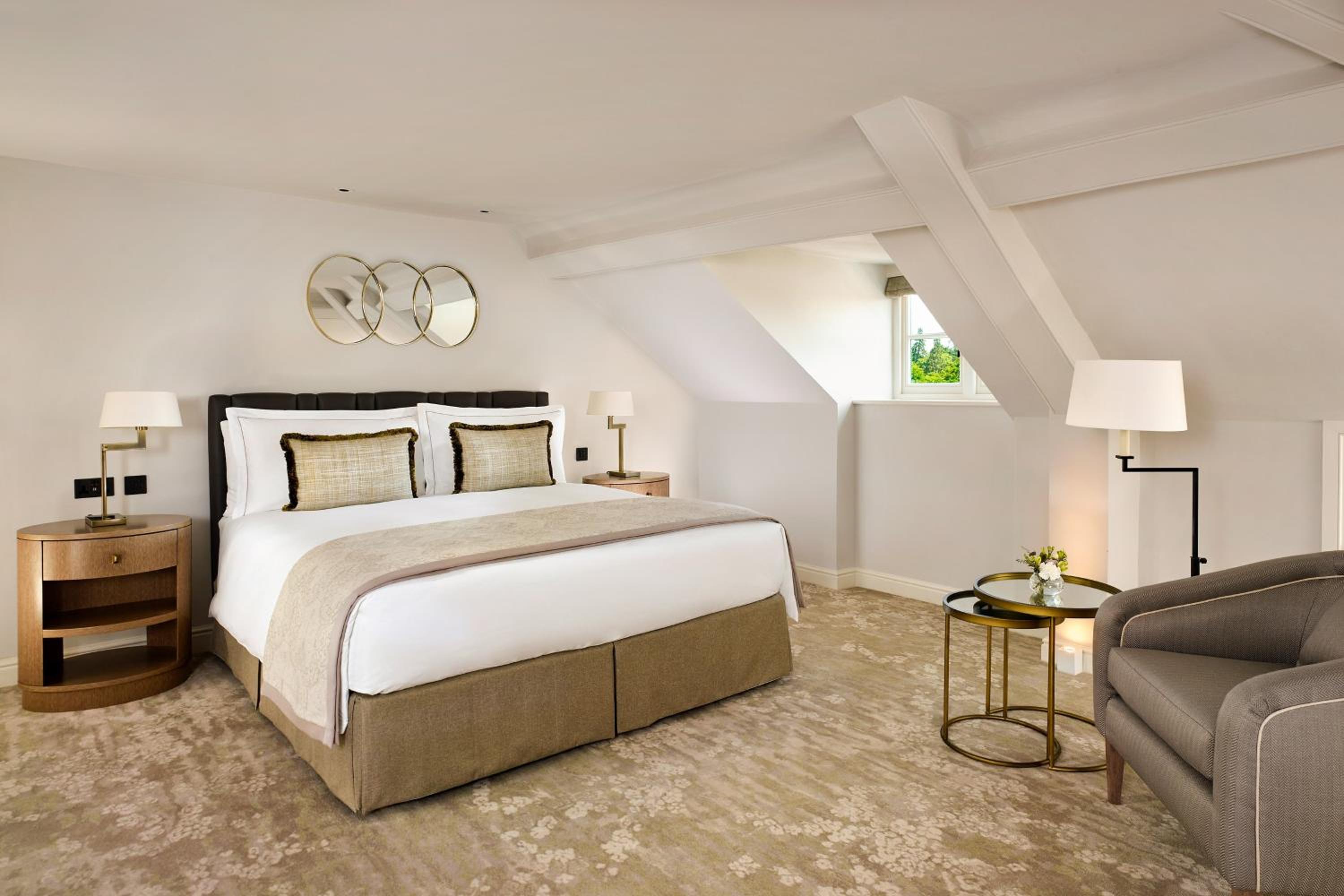 Deluxe King Room Main House