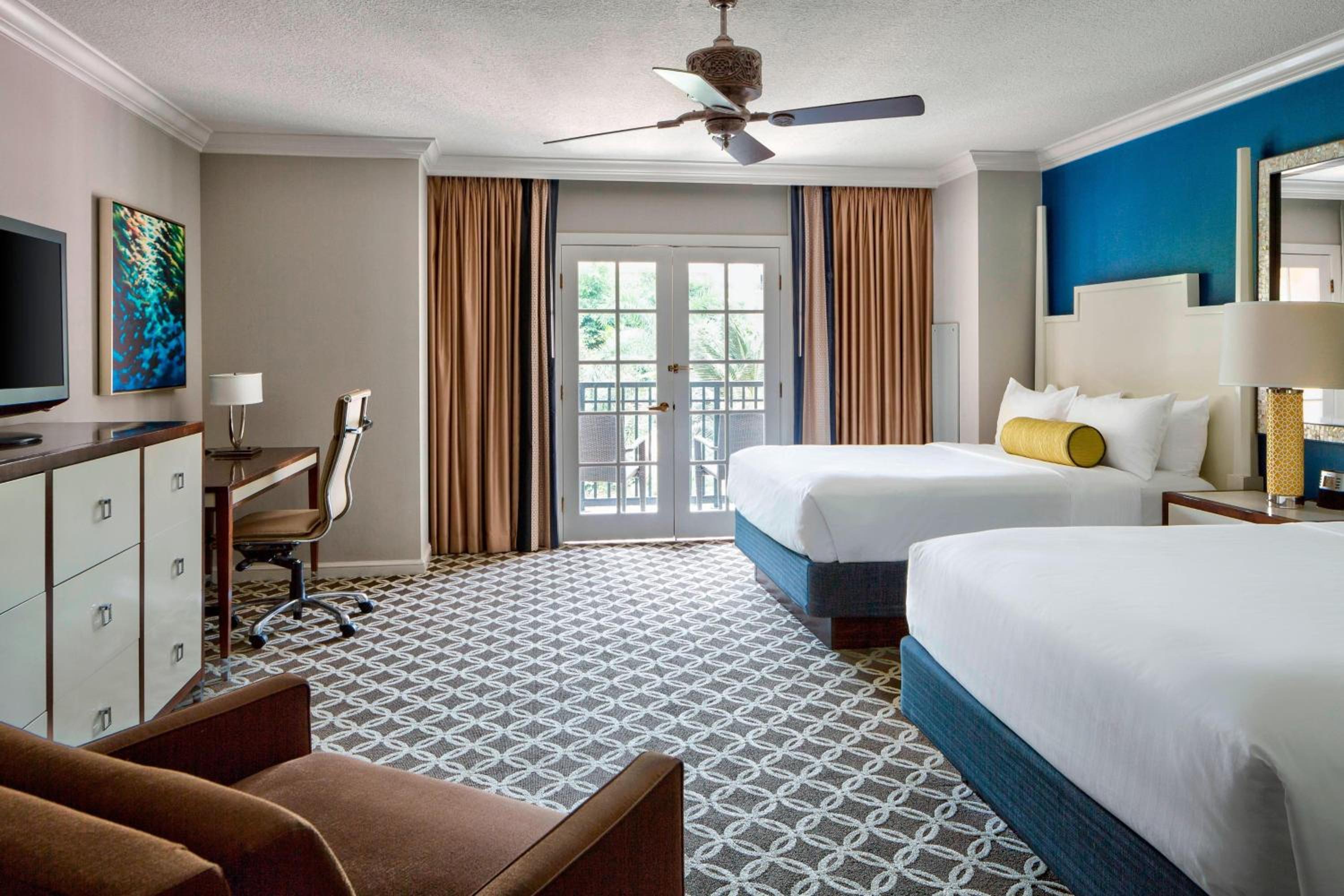 Emerald Bay Room with Two Queen Beds Main Atrium View - Balcony