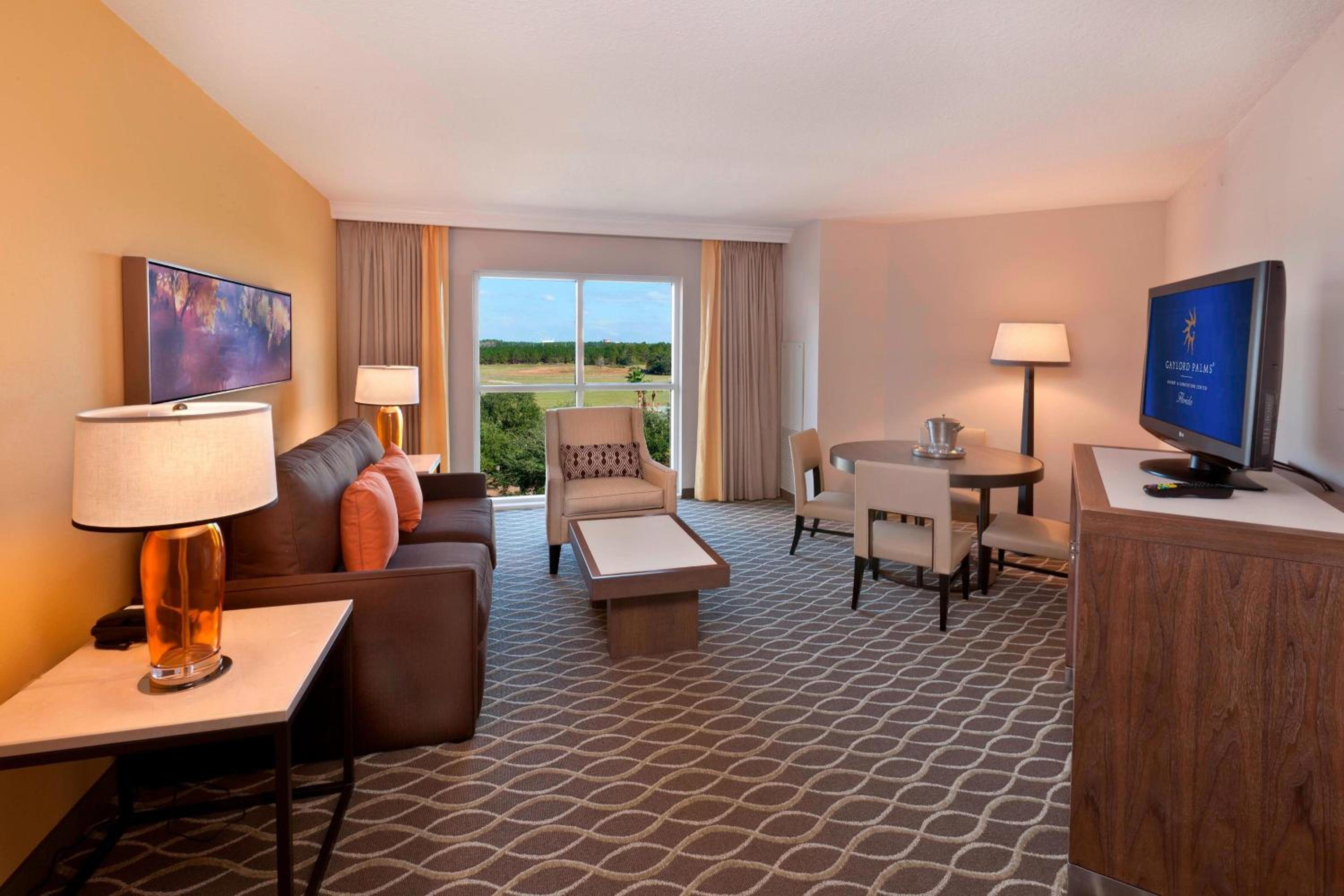 One-Bedroom Executive King Suite with Sofa Bed