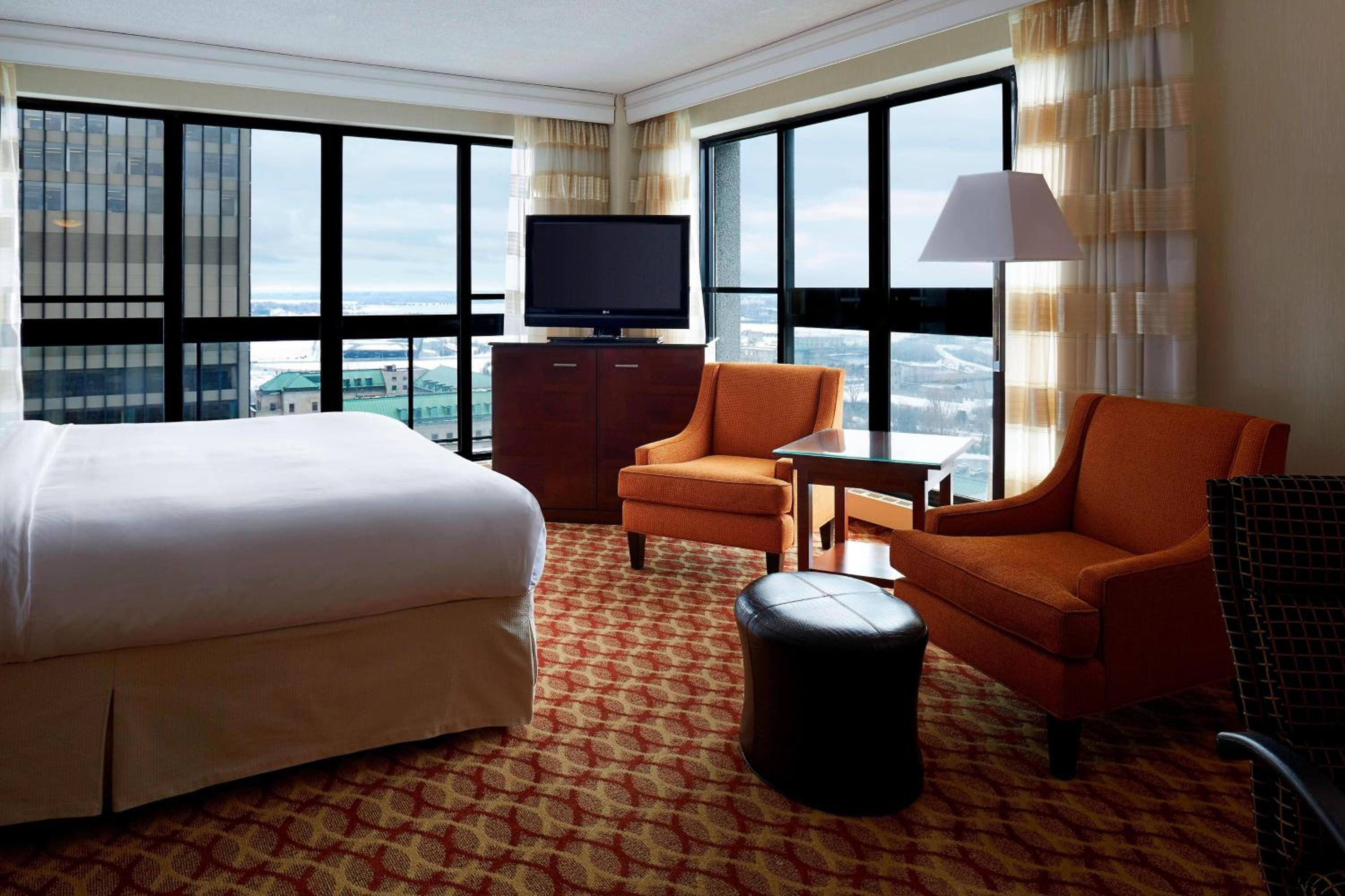 Executive King, Corner room, private Balcony