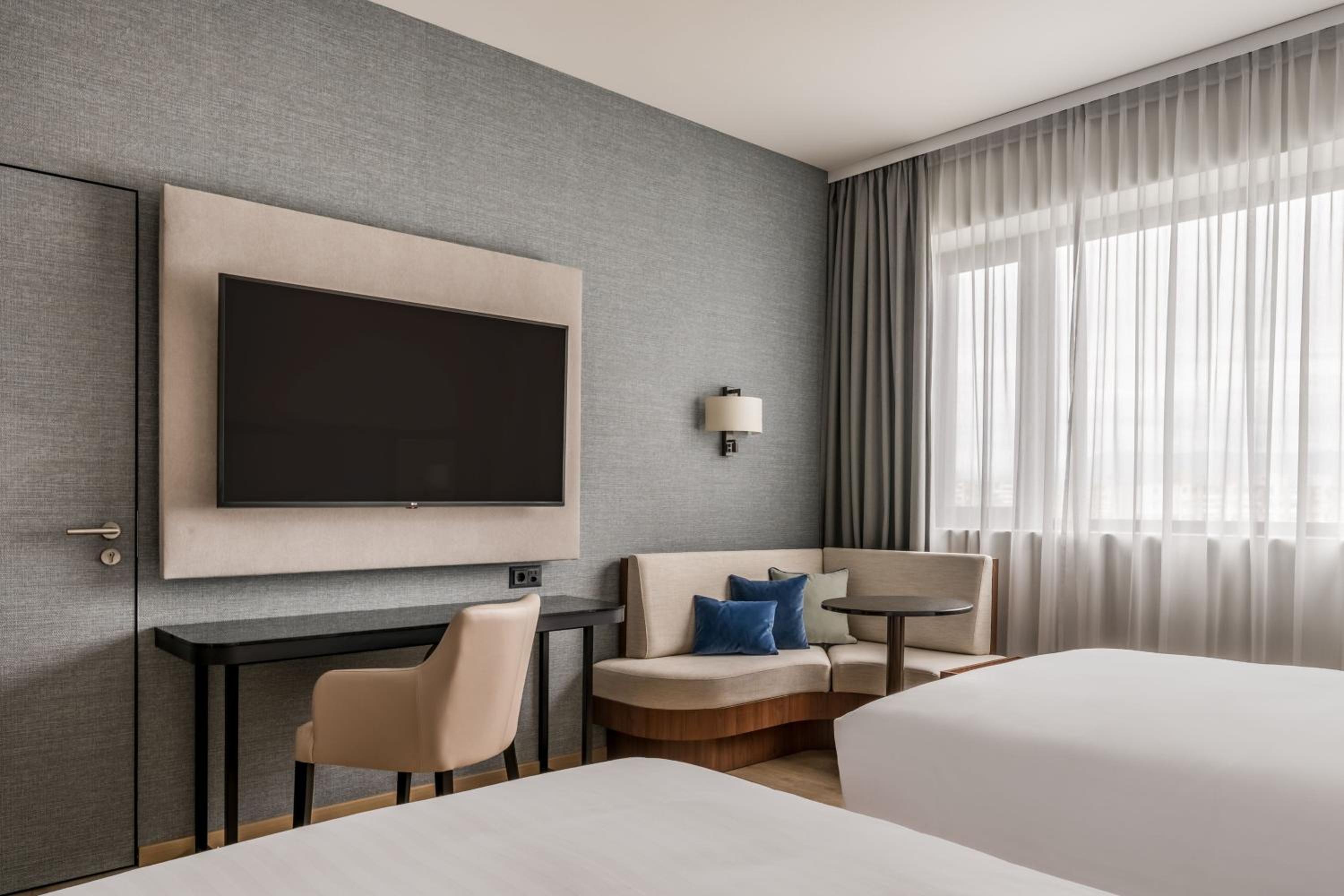 Deluxe Twin Room - Photo 3