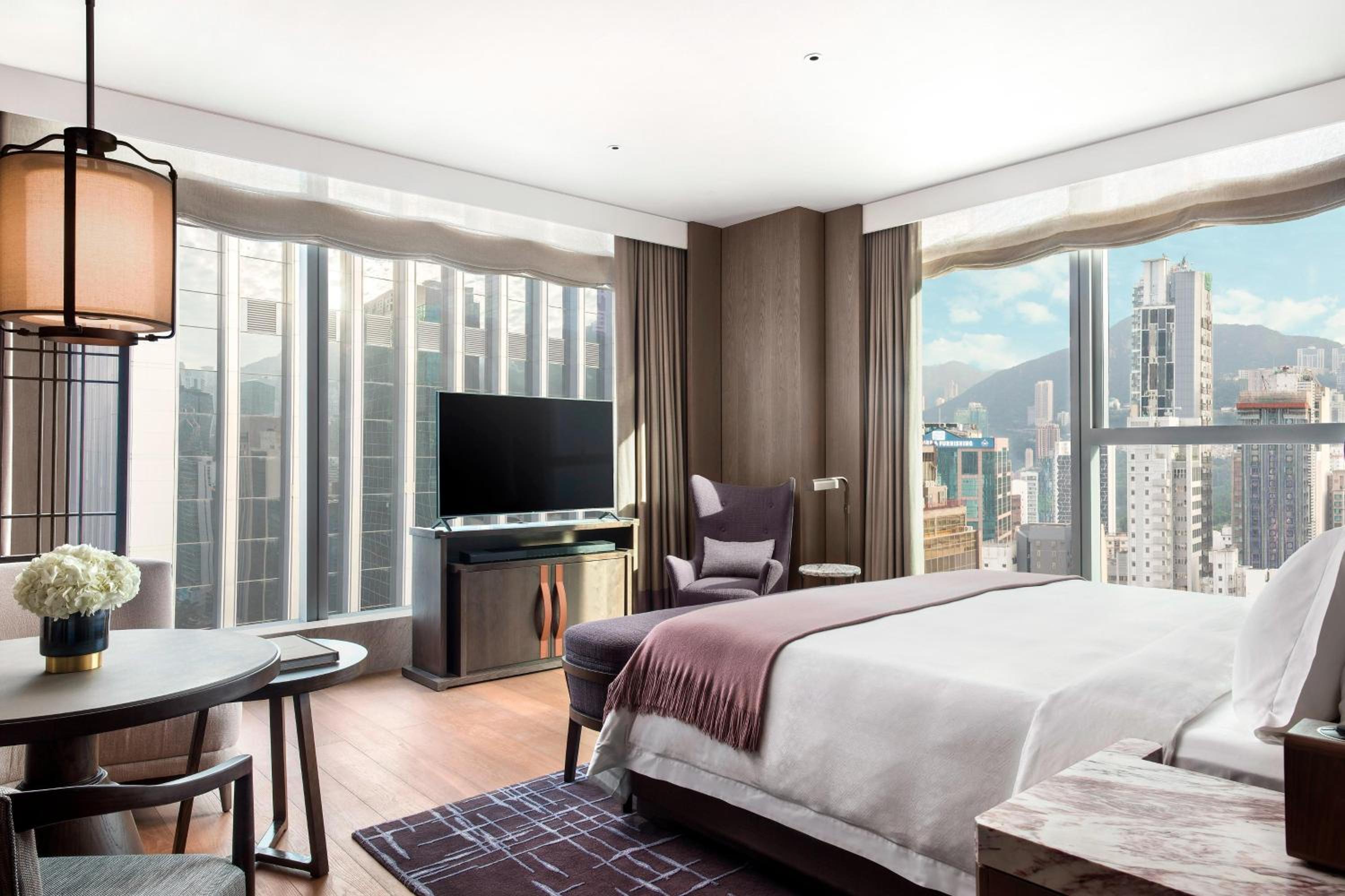 Premier King Room with Partial Harbor View