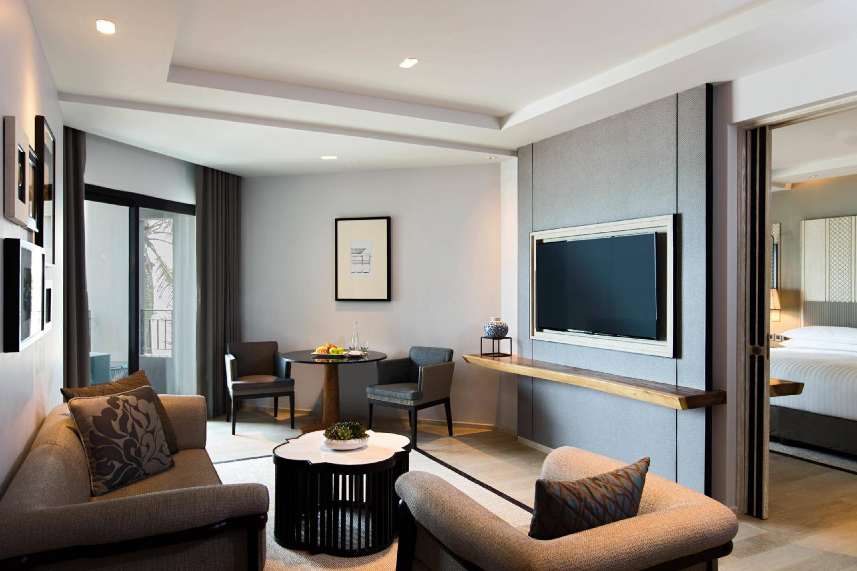 1 Bedroom Suite, 1 King