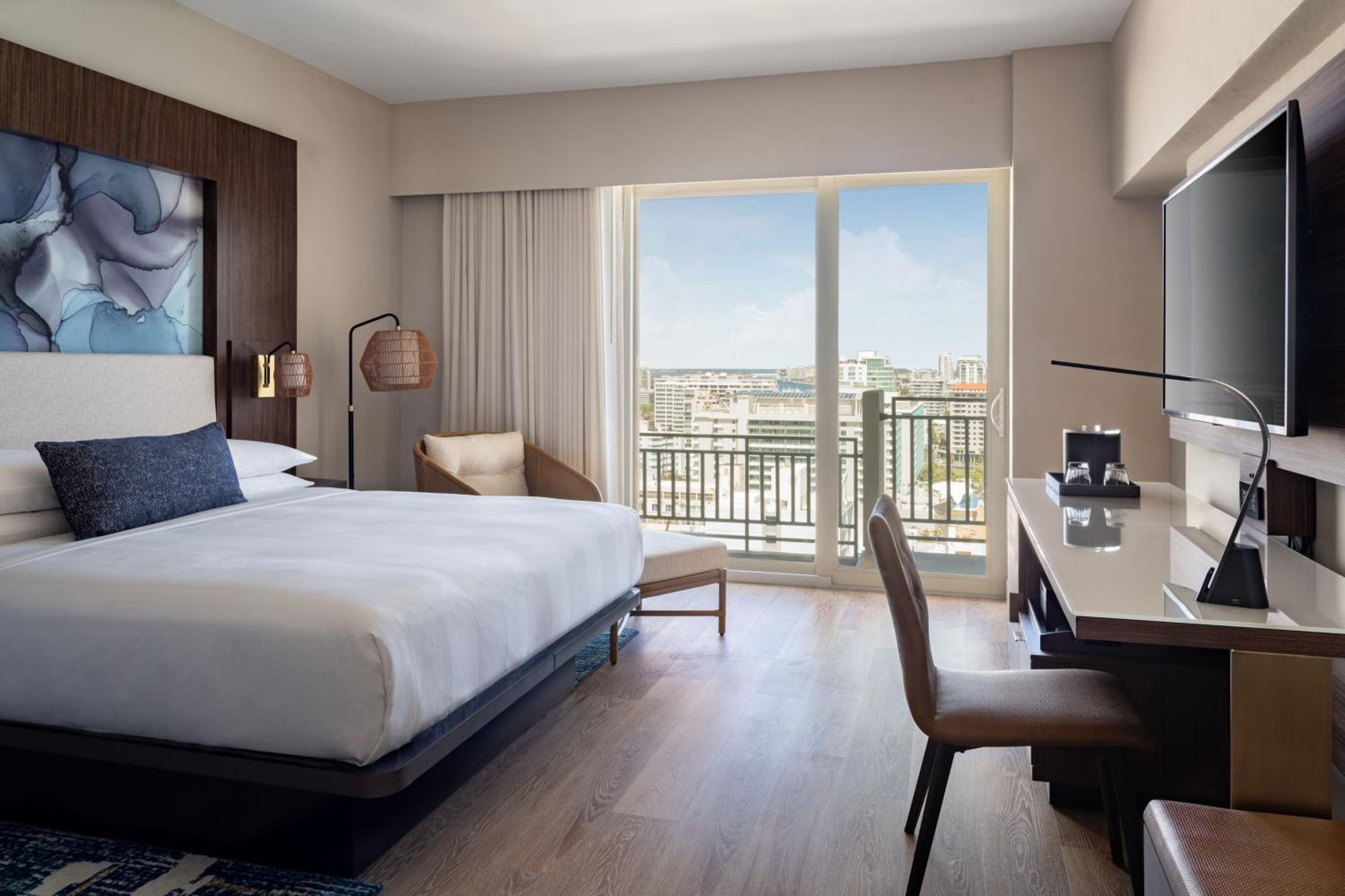 City View Room with King Bed, Balcony, Tower - Photo 8