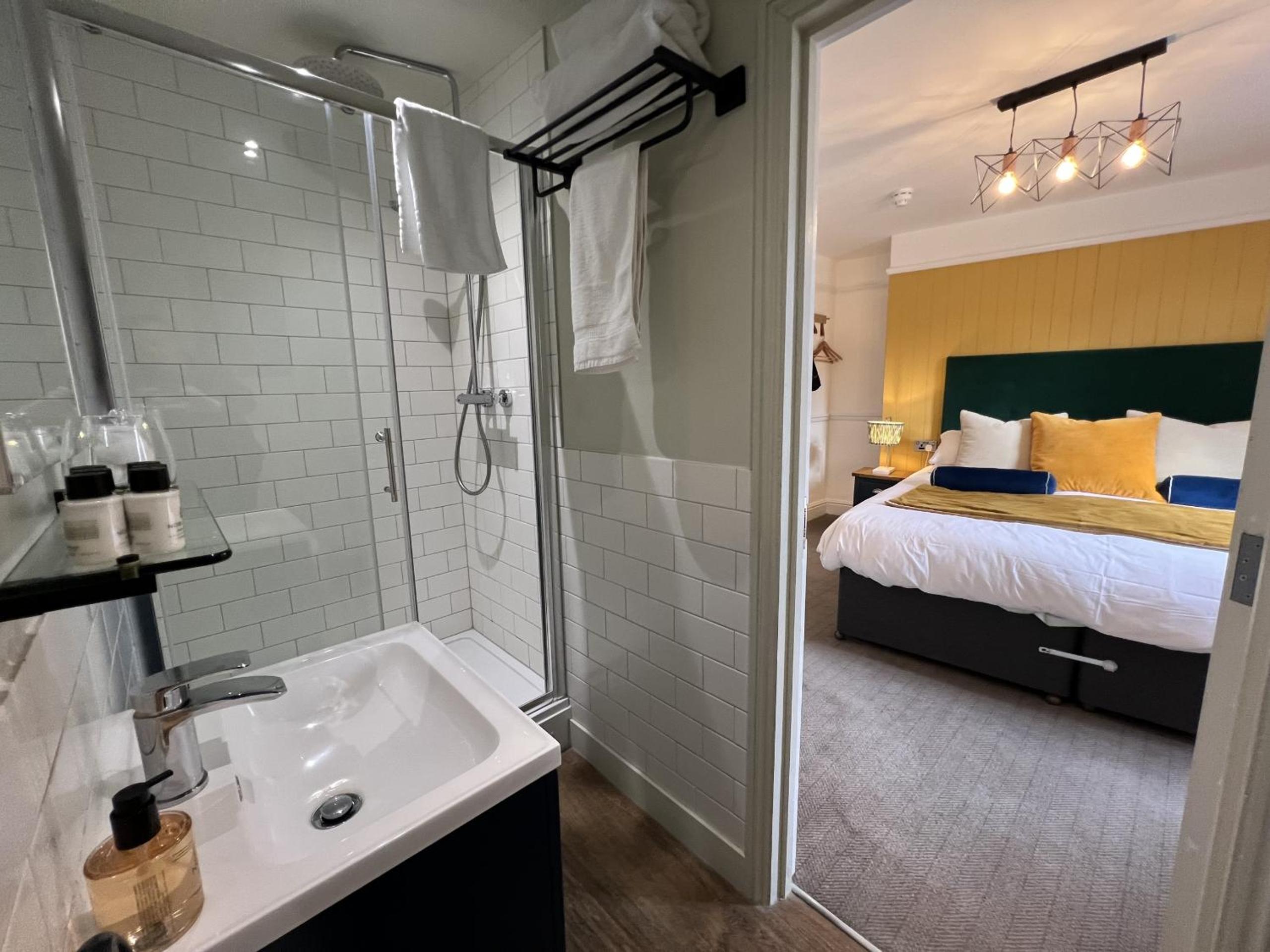 Deluxe Twin Room photo 3