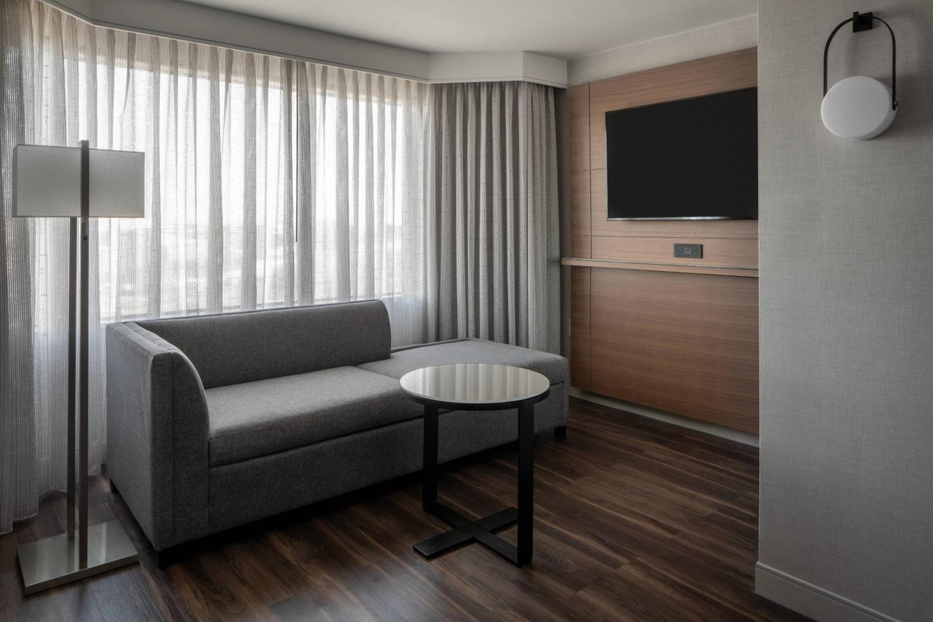 Executive Room - Club Lounge Access - Photo 12