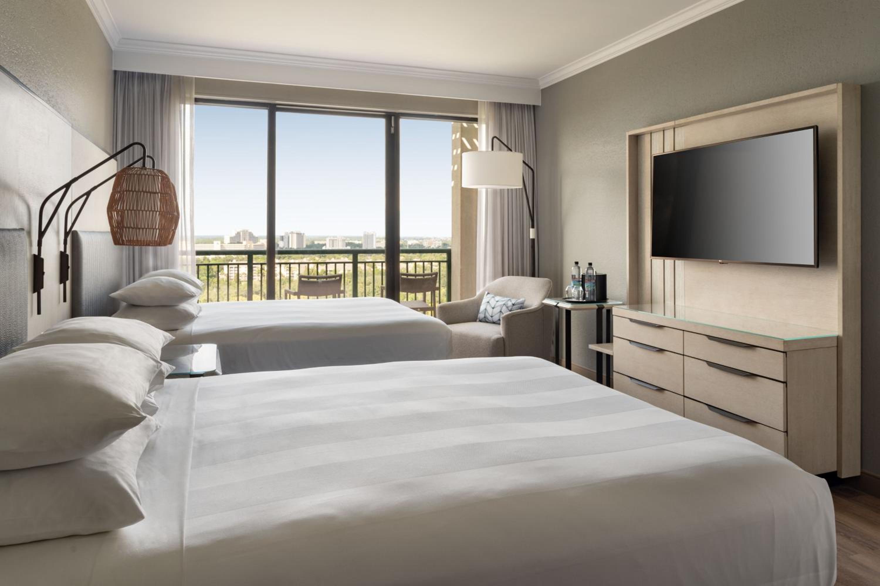 Fairway, Suite, 2 Queen, Sofa bed, Golf view
