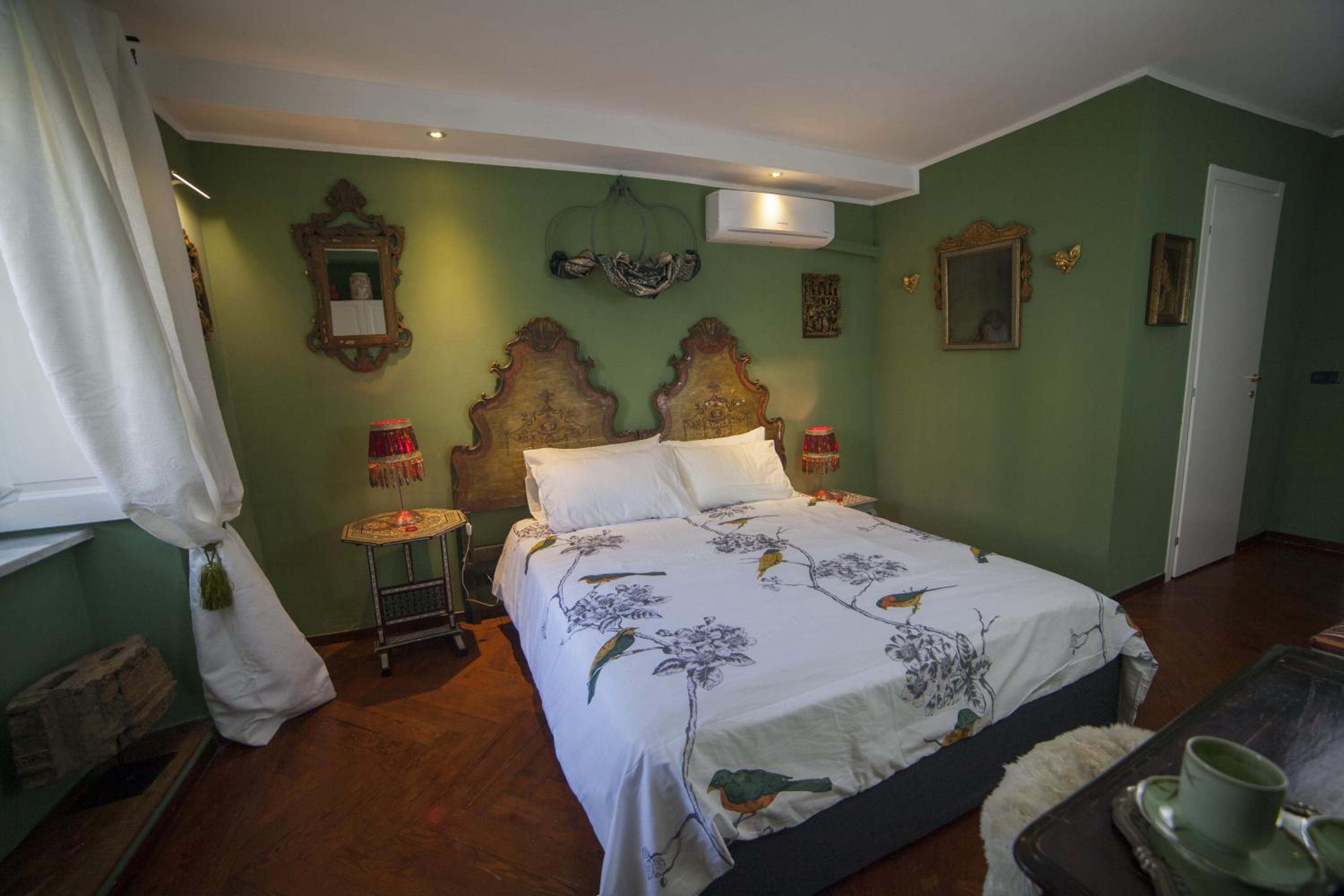 Double or Twin Room with Private Bathroom photo 2