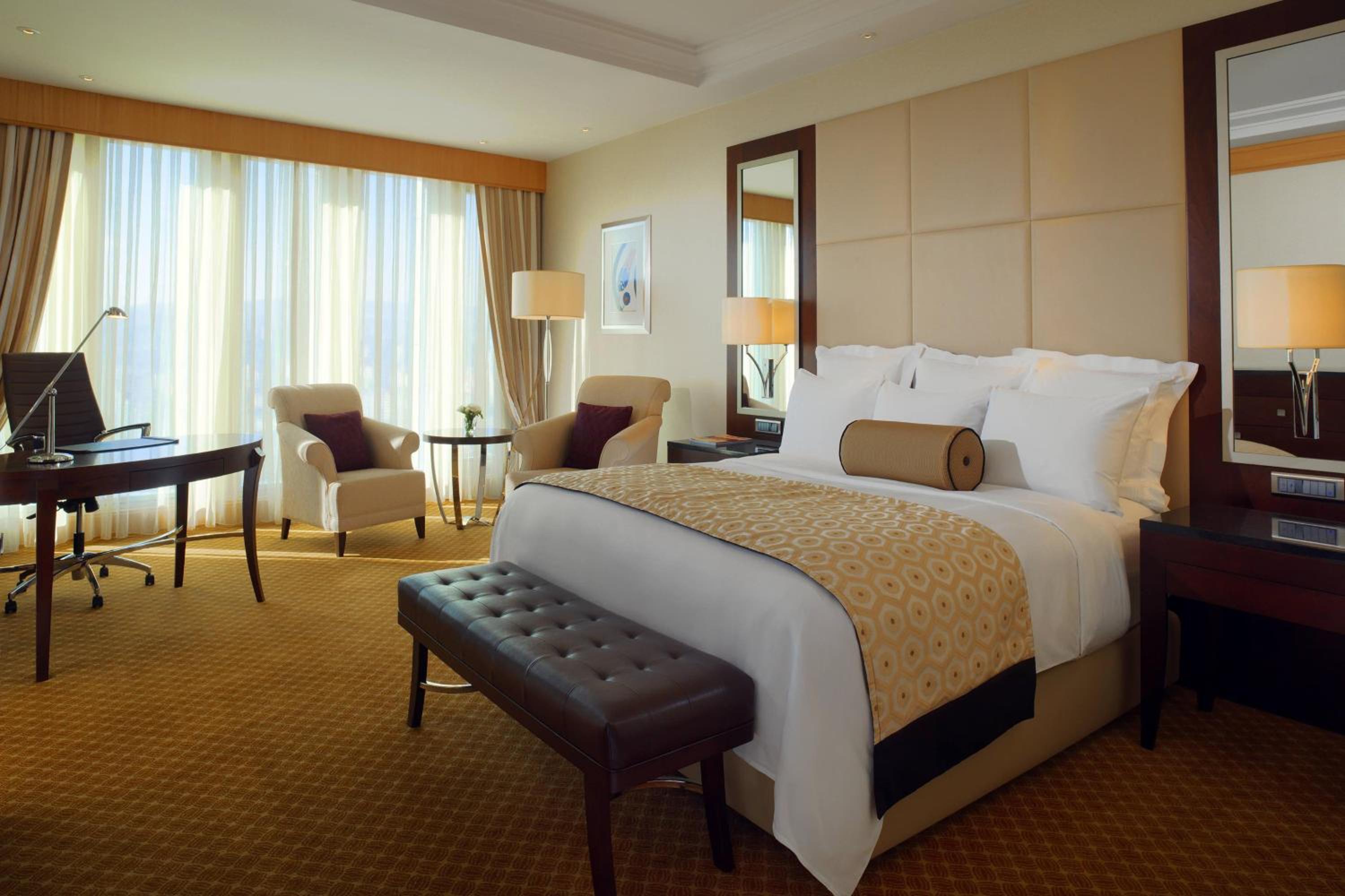 Deluxe Room with City View - Photo 3