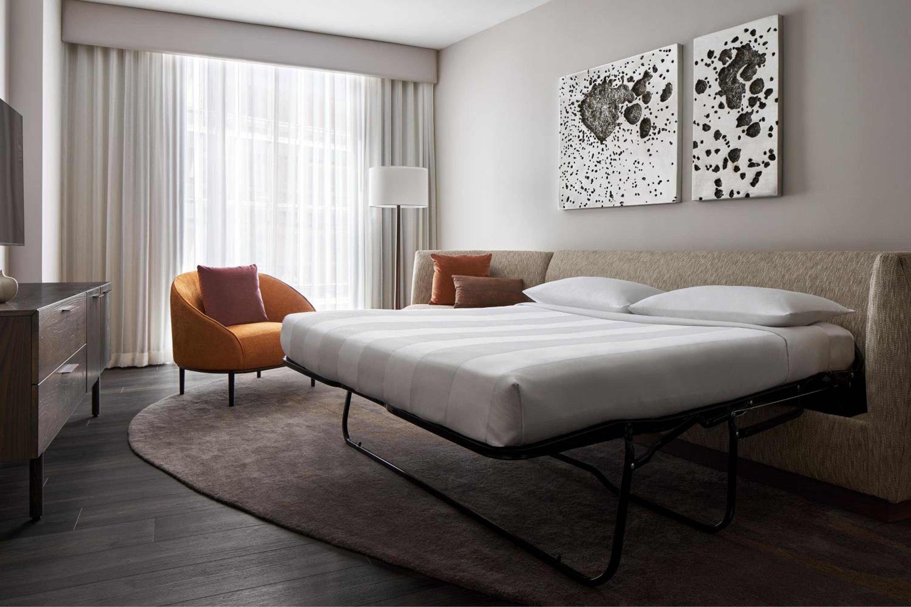 Junior King Suite - Photo 3