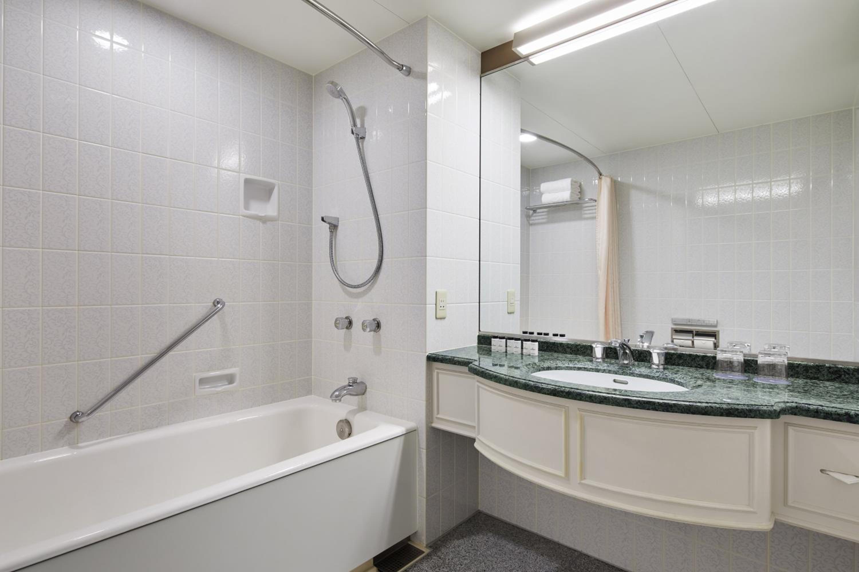 Standard double, Guest room, 1 Double, City view - Photo 6