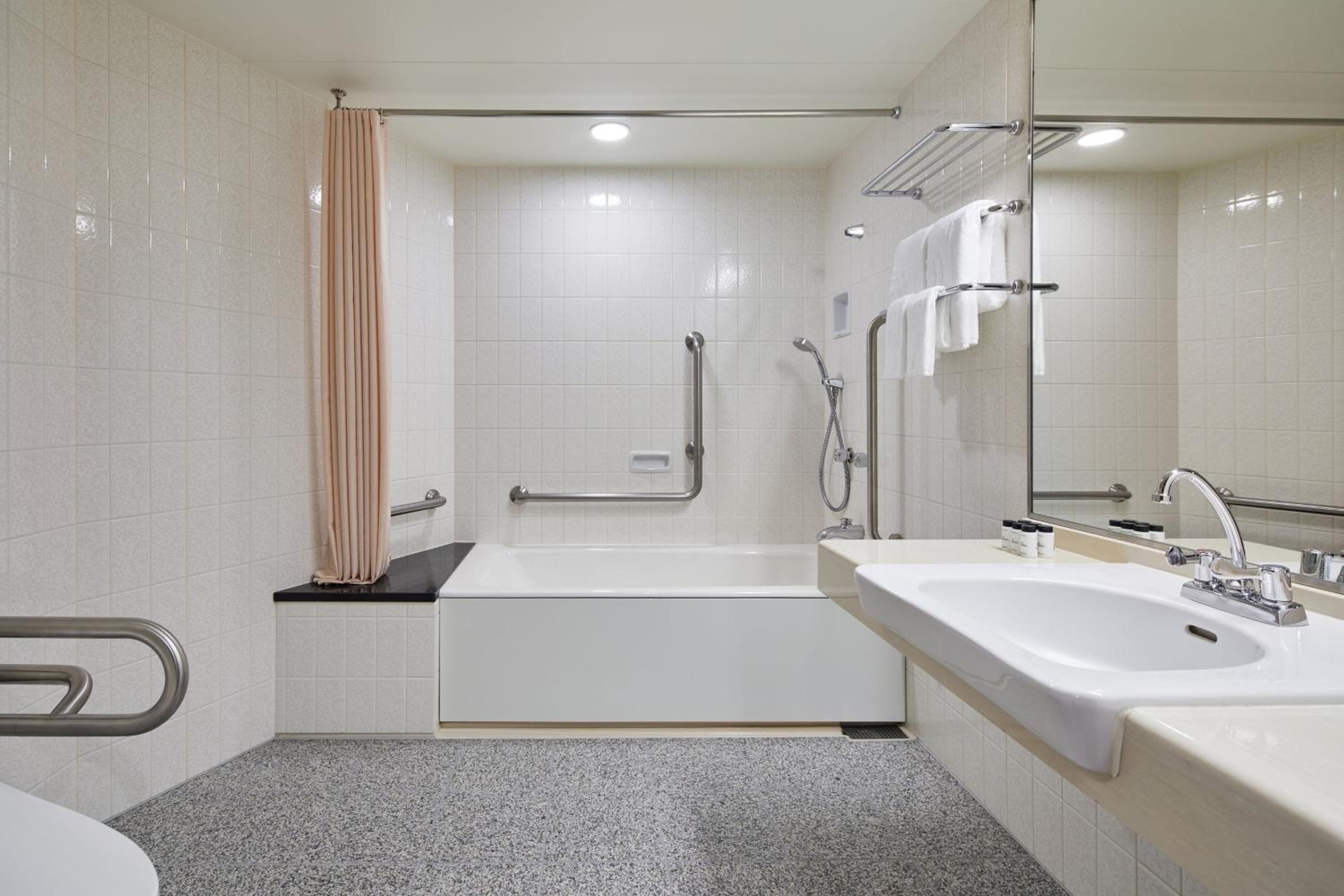 Standard deluxe twin, Guest room, 2 Twin/Single Bed(s) - Photo 2