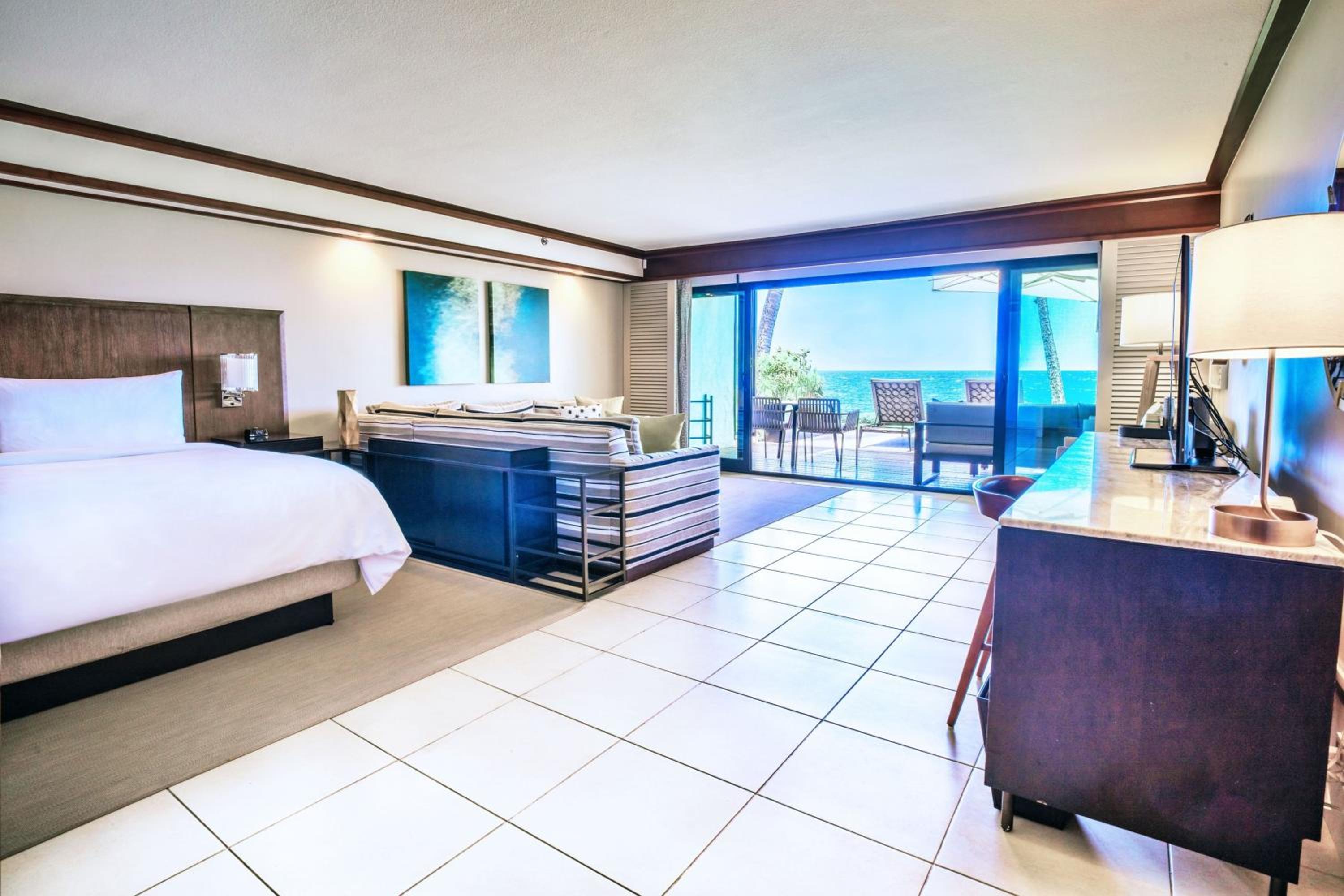 Oceanfront Sundeck Jr Ste, Junior Suite, 1 King - Photo 6