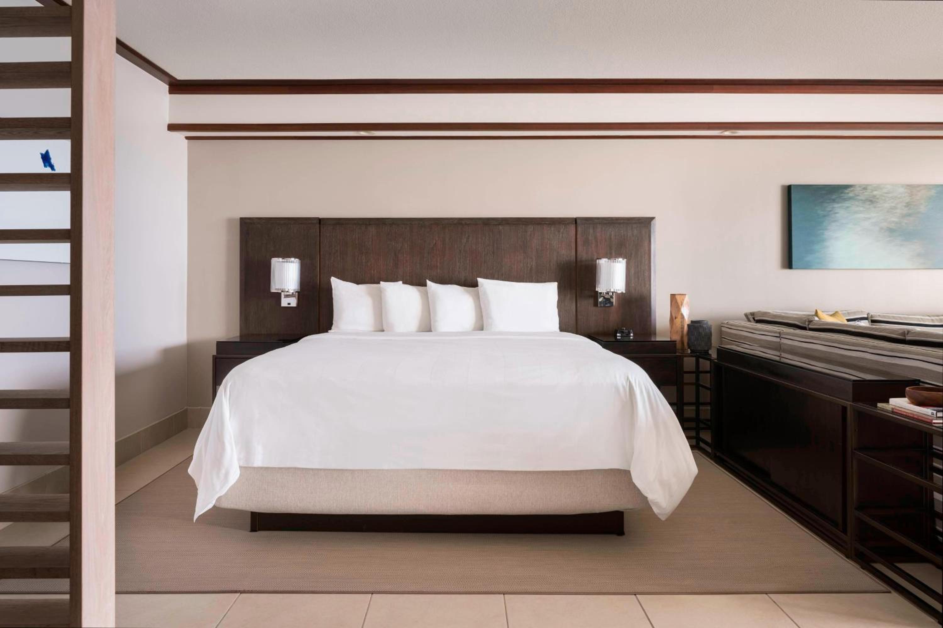 Oceanfront Sundeck Jr Ste, Junior Suite, 1 King - Photo 7
