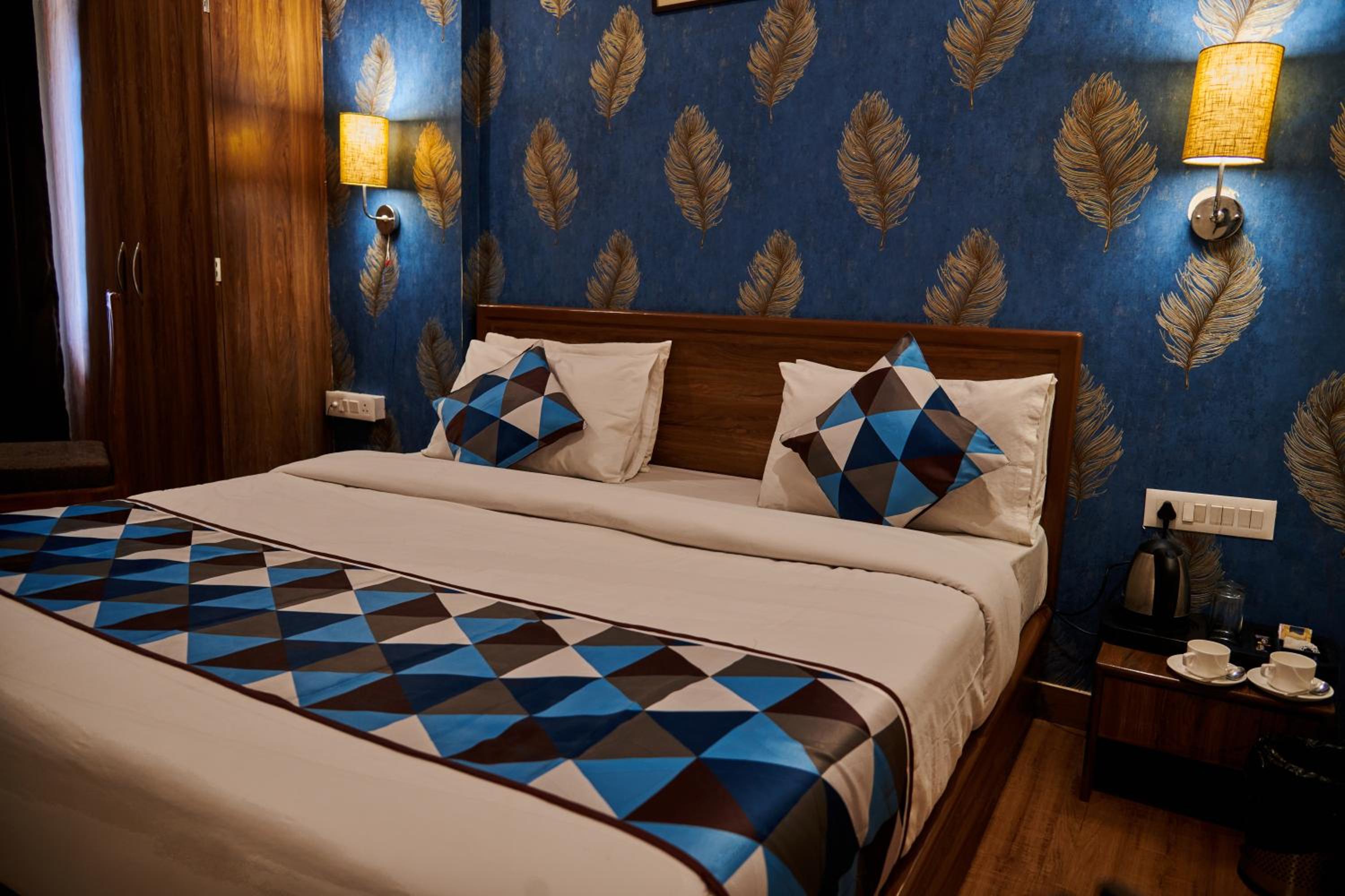 Deluxe Double Room - Photo 12