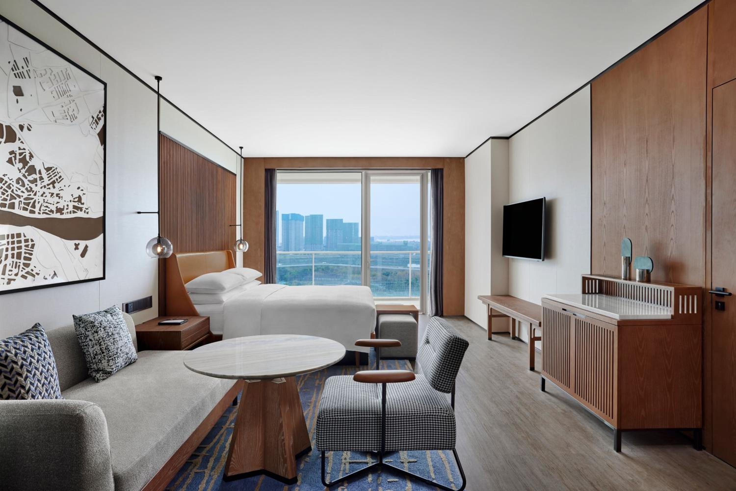 Superior King Room - Photo 8