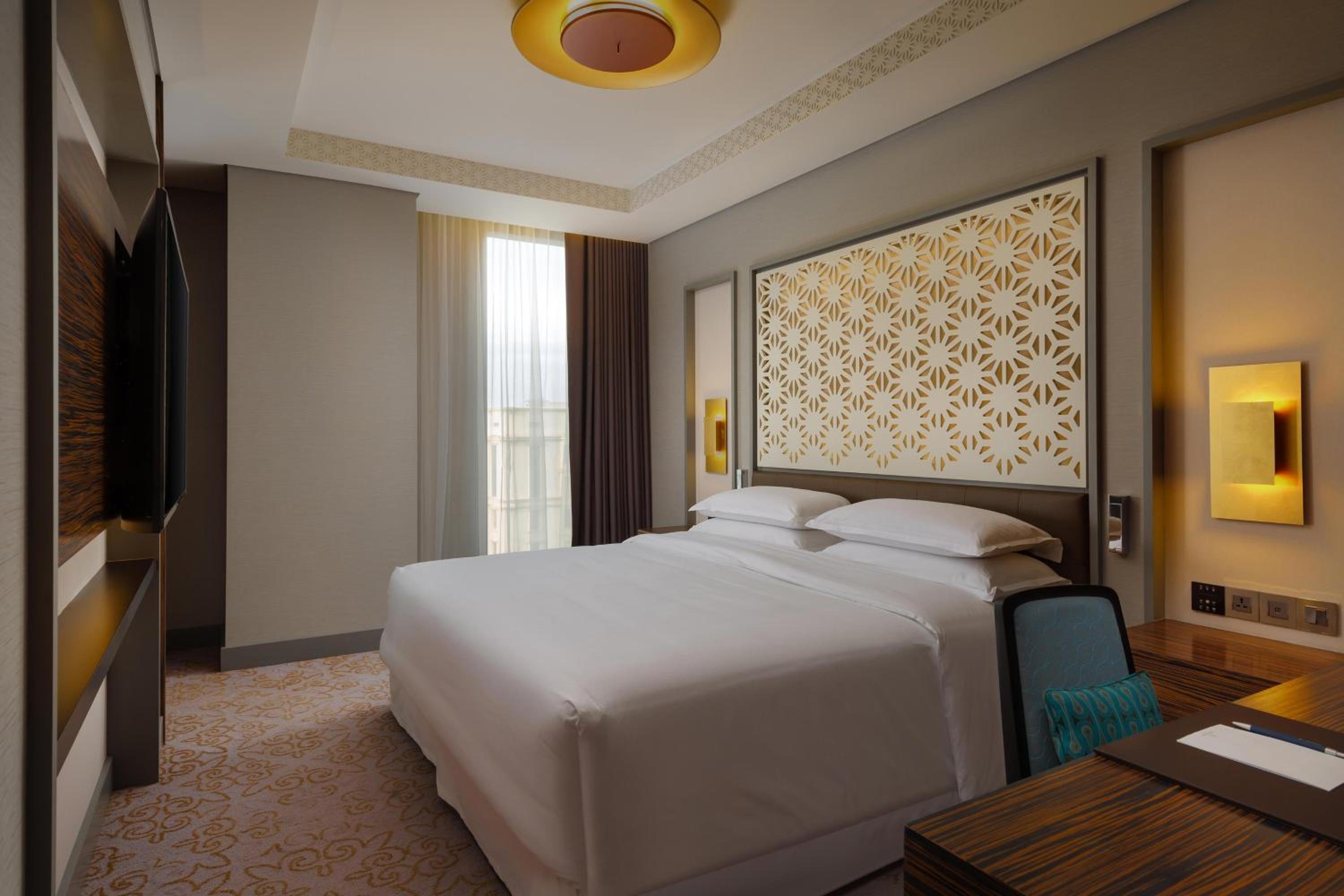 1 Bedroom Apartment, King