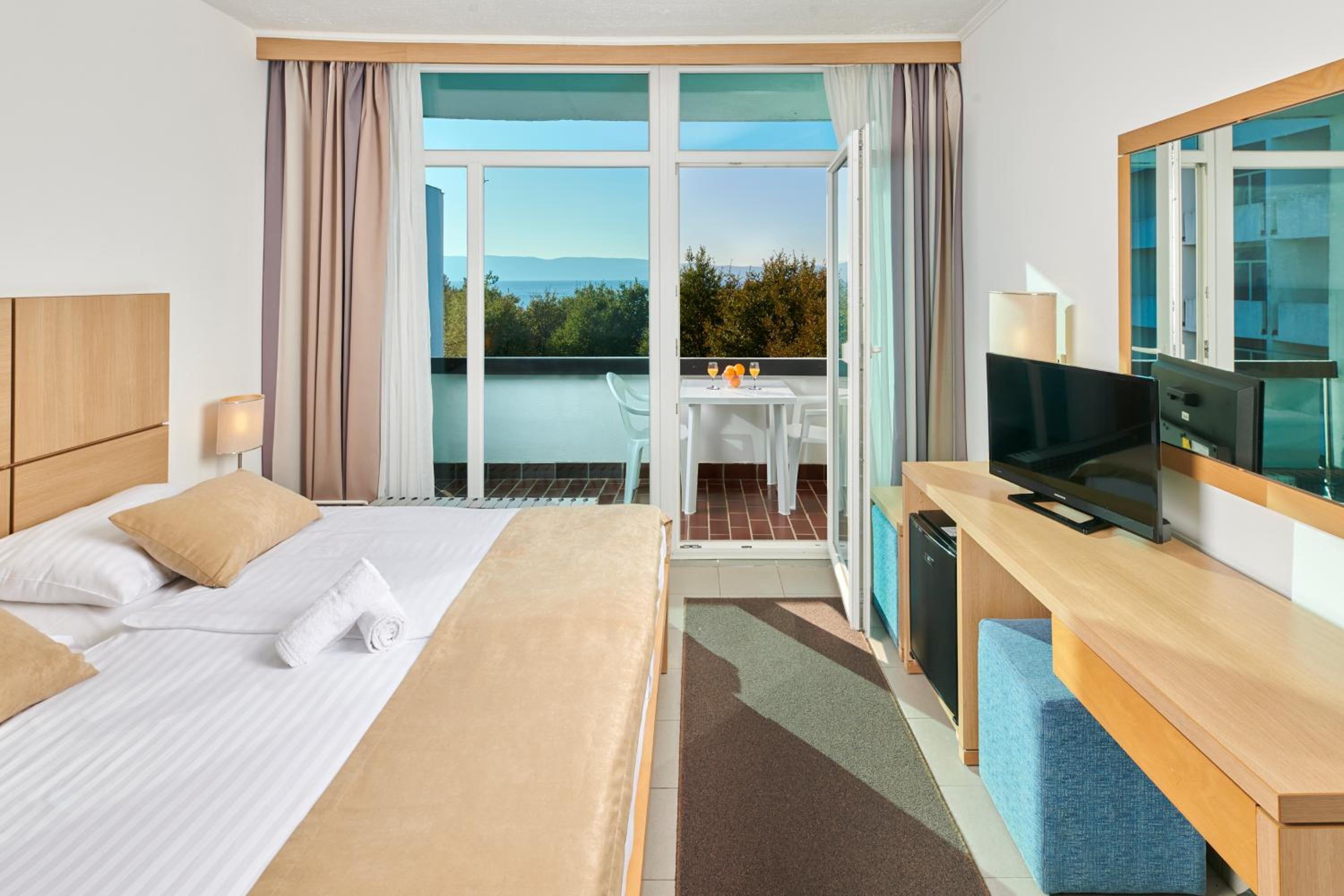 Comfort Double Room with Seaside Balcony - Photo 1