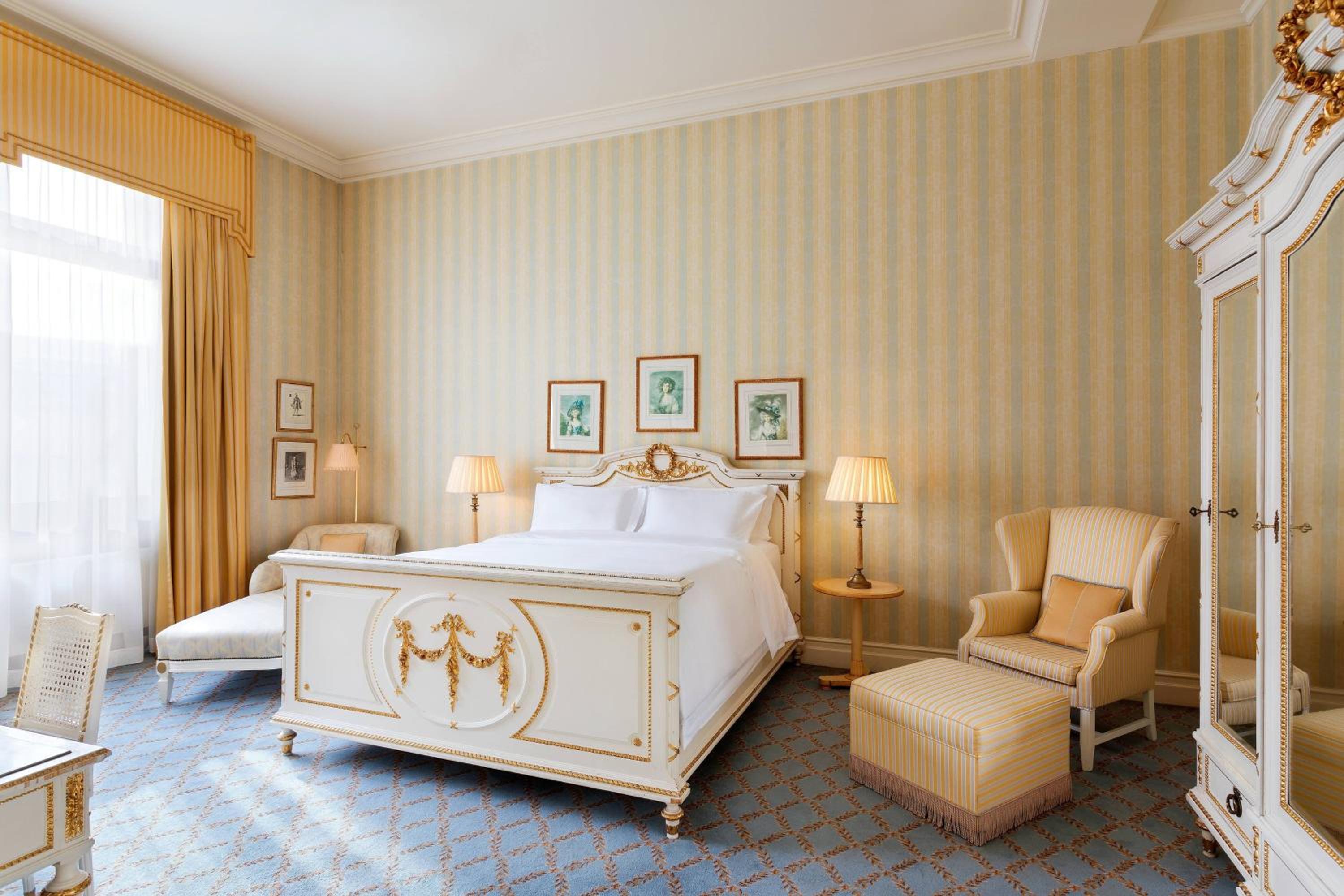 Paderewski Suite, 1 Bedroom Presidential Suite, 1 King thumbnail 6