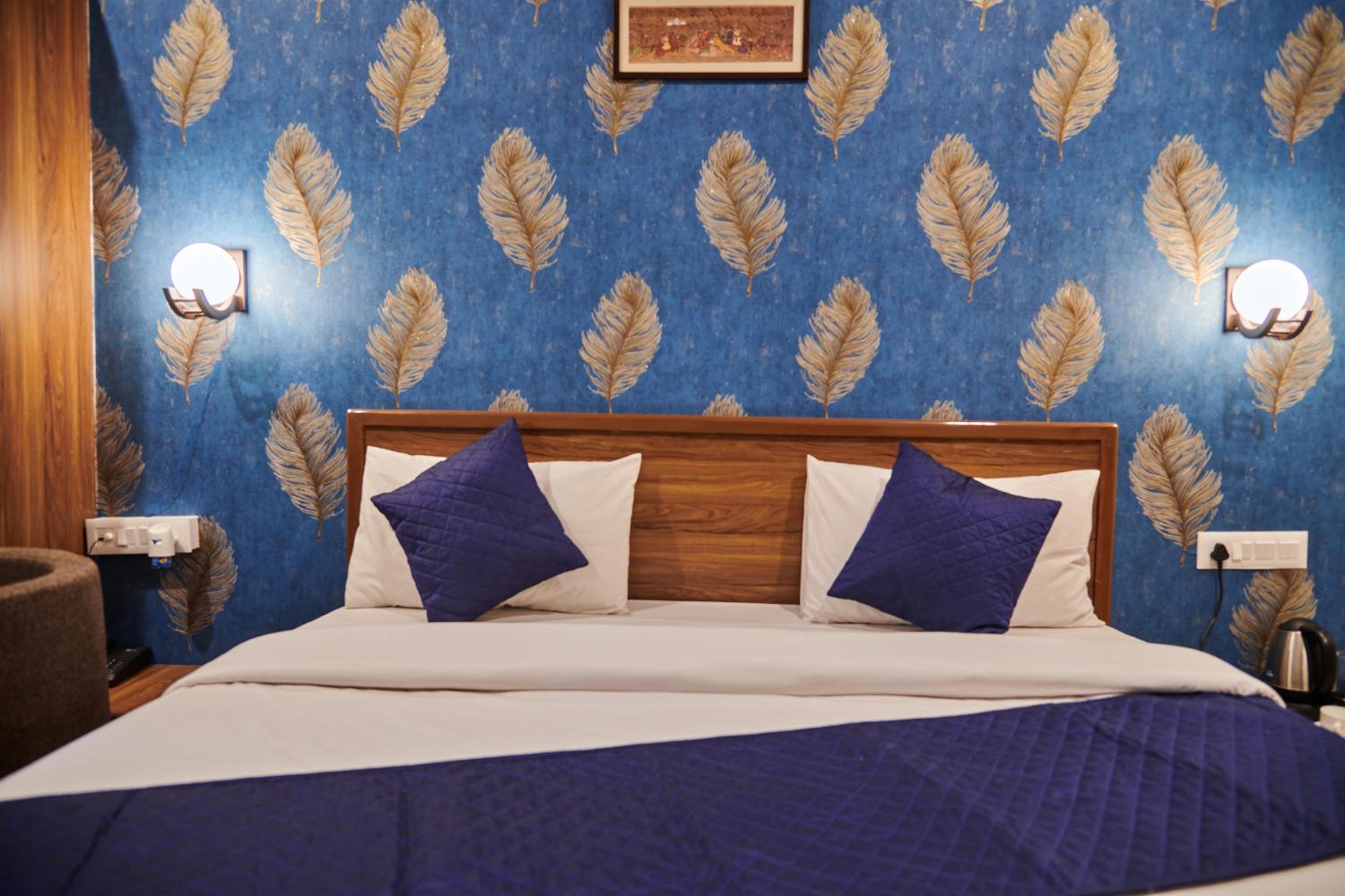 Deluxe Double Room - Photo 8