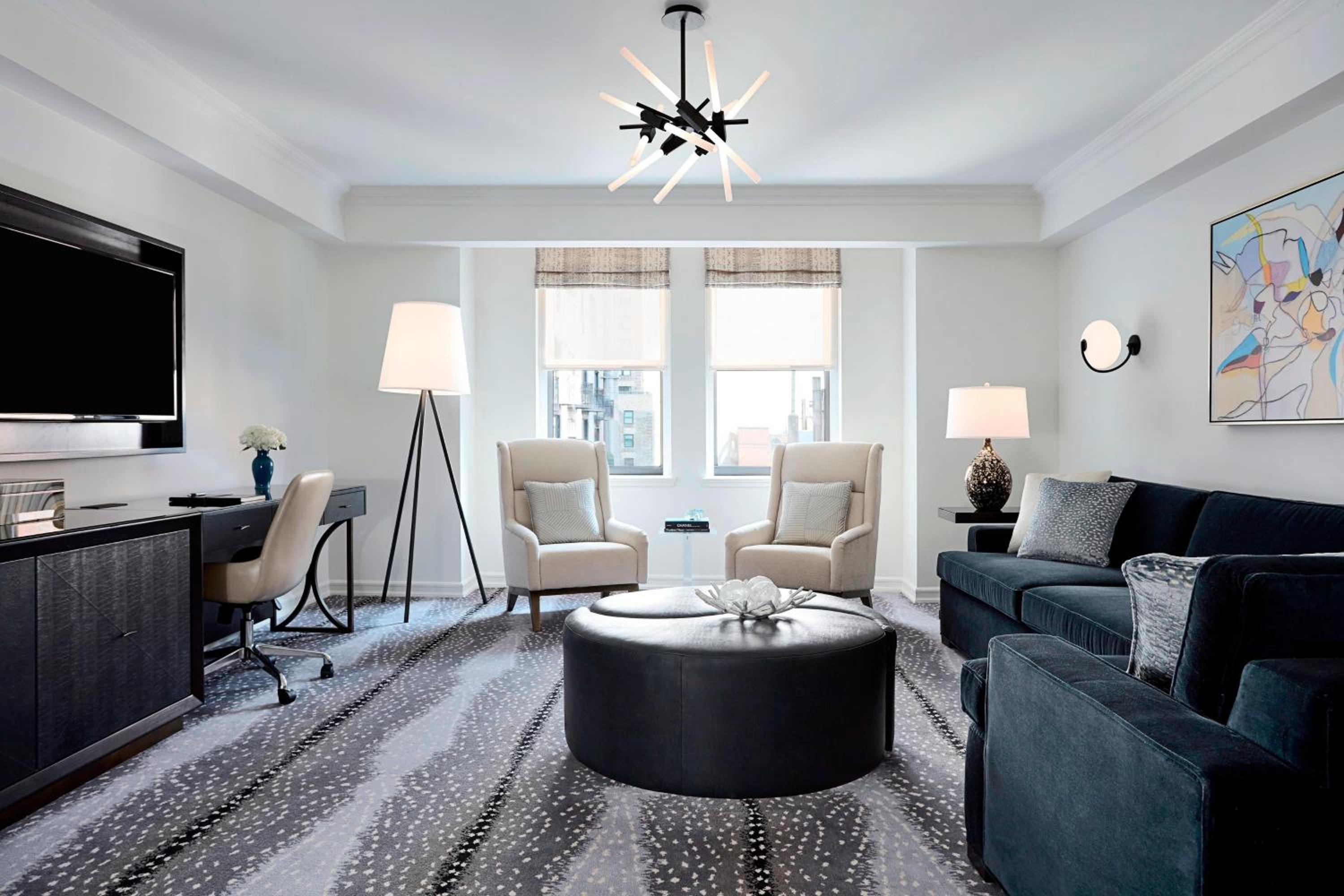 Manhattan View One Bedroom Suite