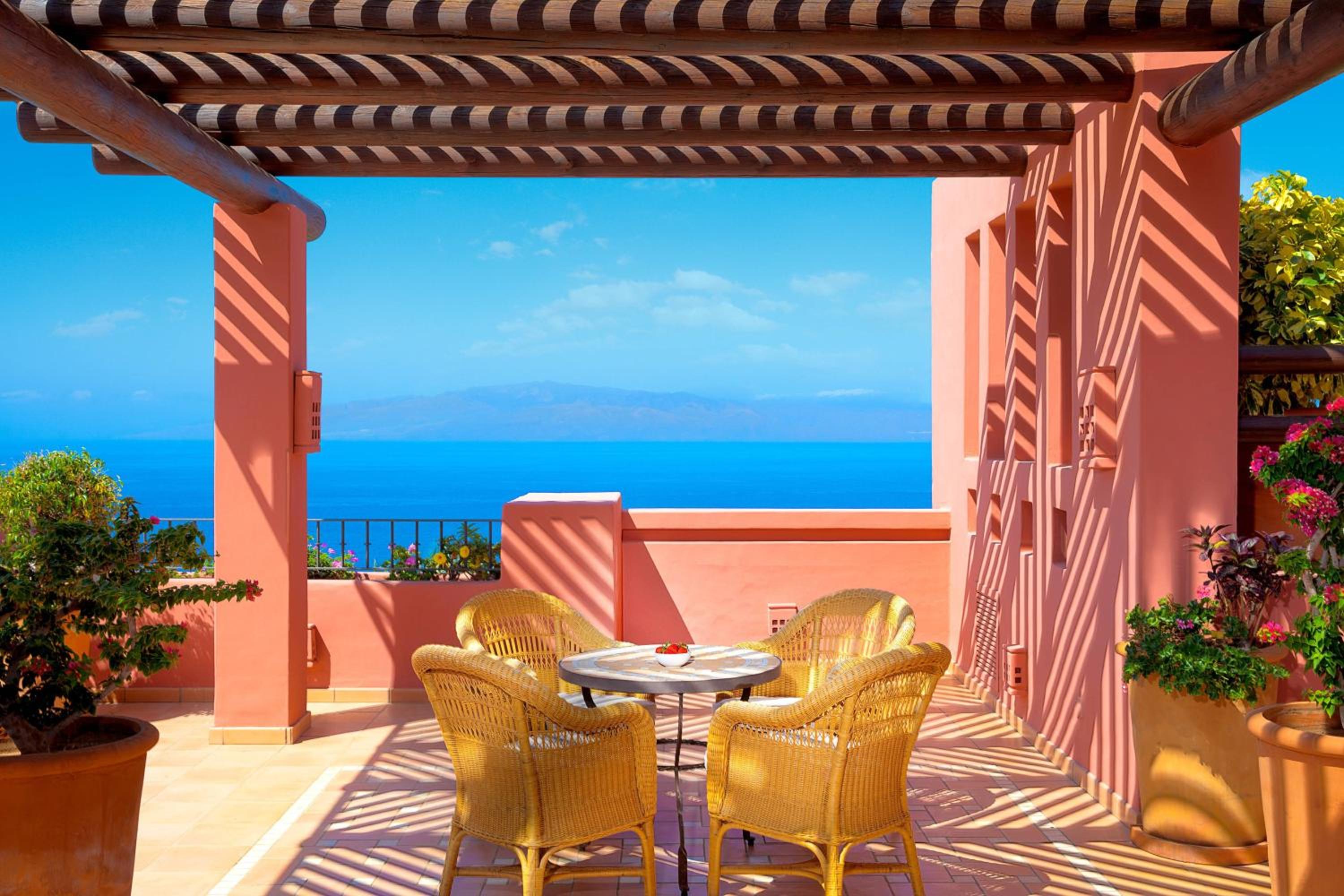 The Ritz-Carlton Suite, 2 Bedroom Penthouse Suite thumbnail 5