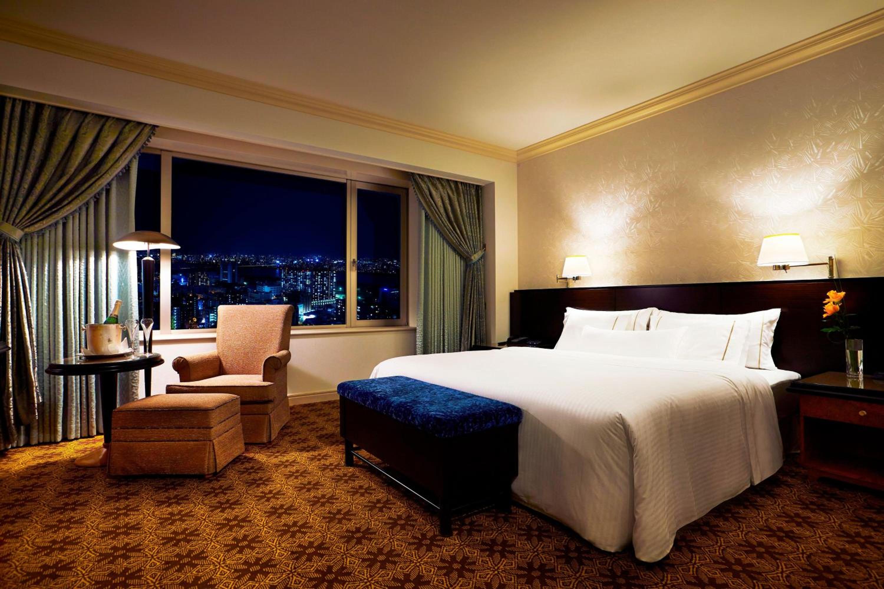 King Room - High Floor/Executive Lounge Access photo 1