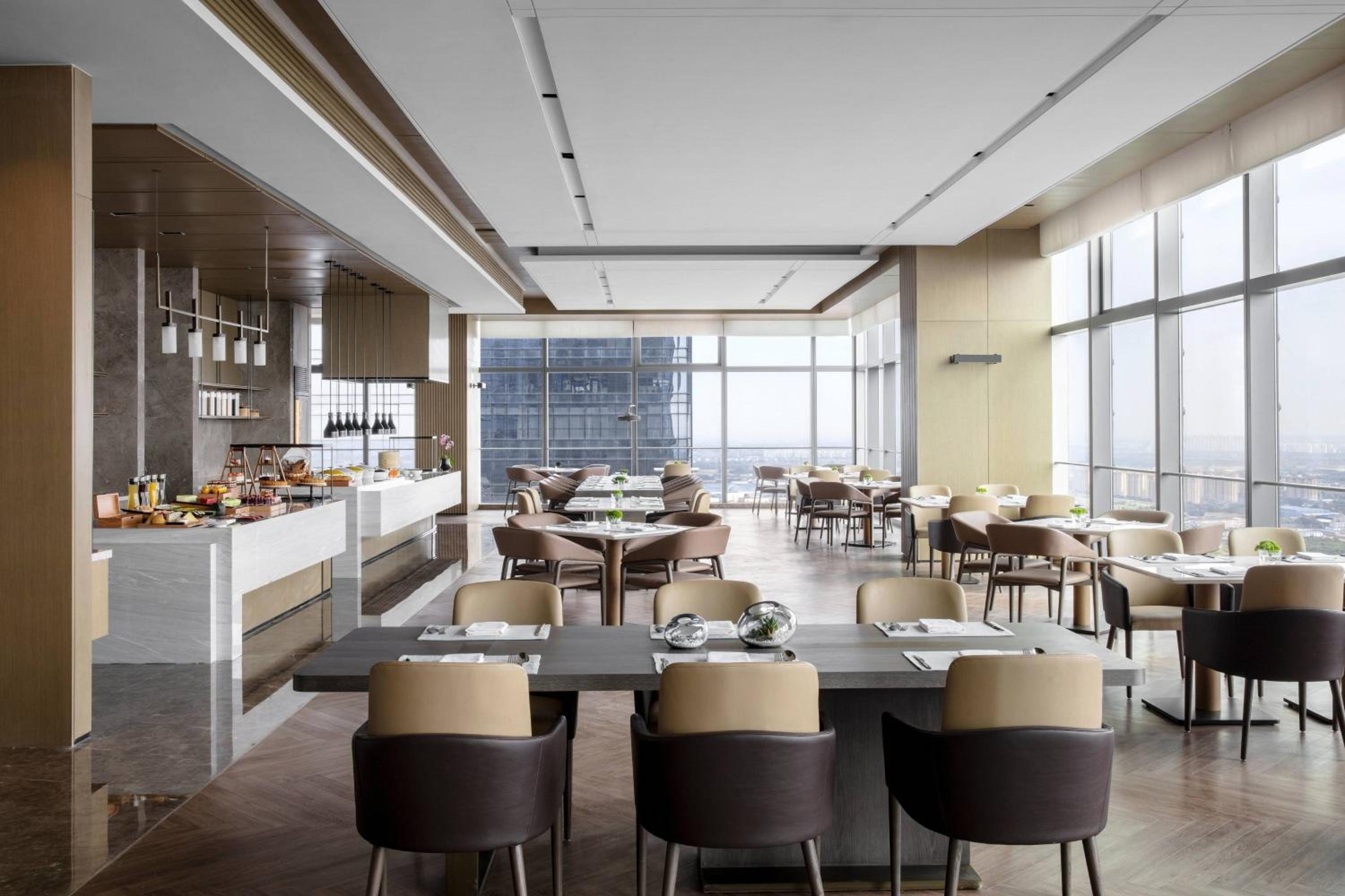 Executive, Executive lounge access, Guest room, 1 King