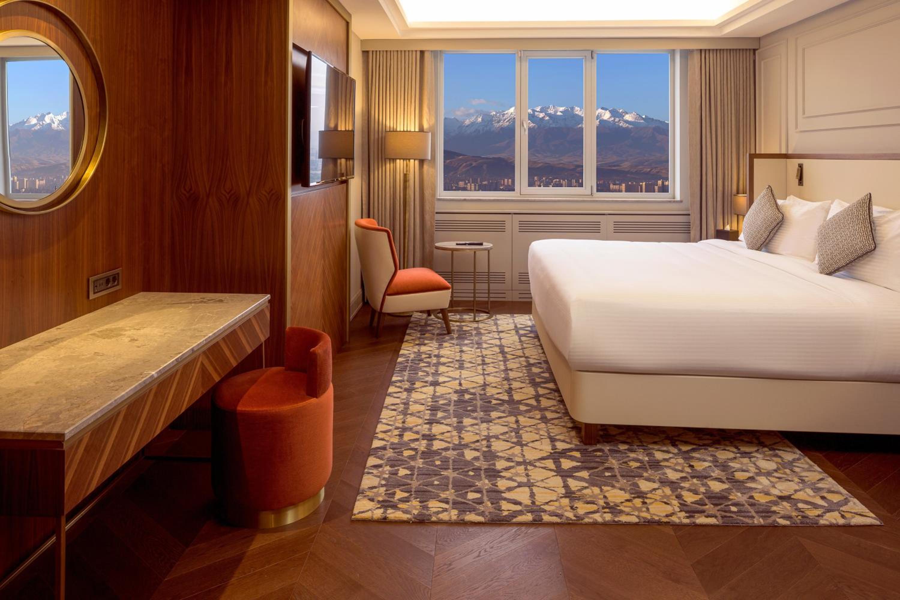 Club lounge access, 1 Bedroom Executive Suite, 1 King