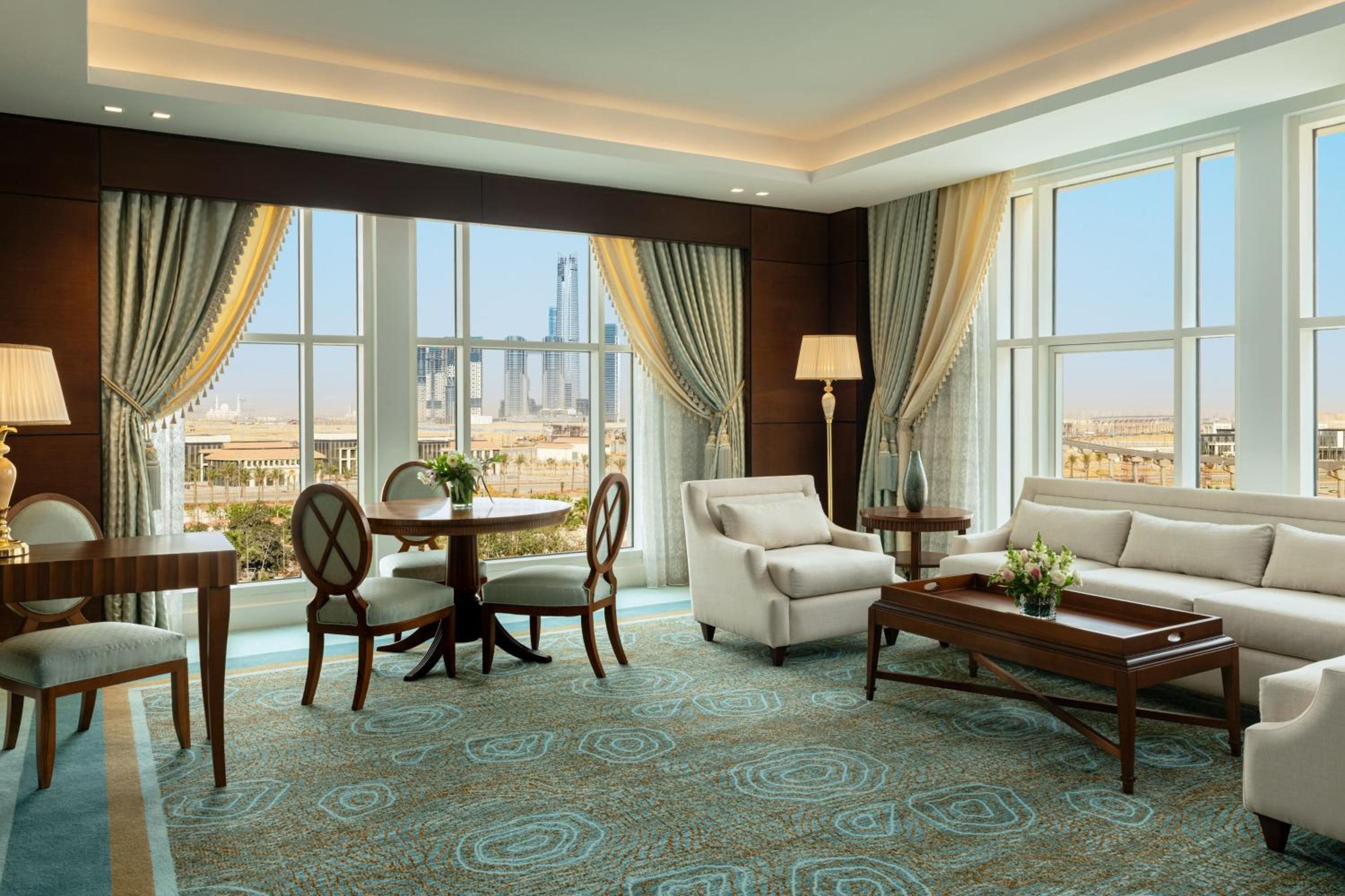 New Capital Suite, 1 Bedroom Suite, 1 King, Garden view