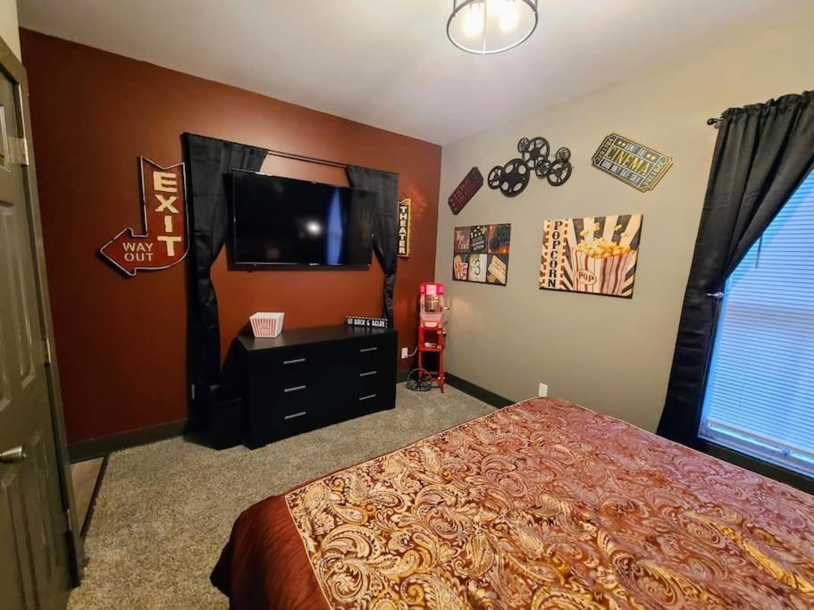 Three-Bedroom House photo 1