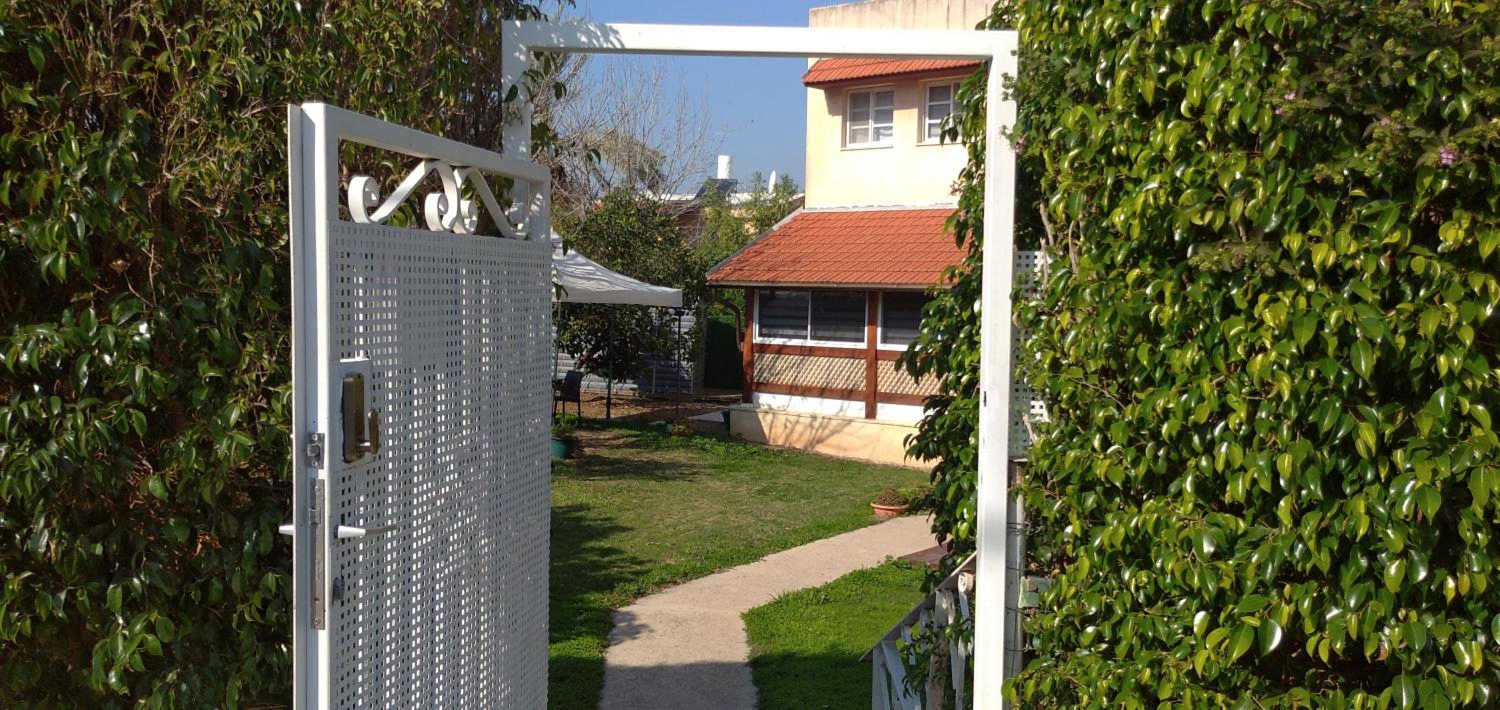 Family Apartment - Photo 9