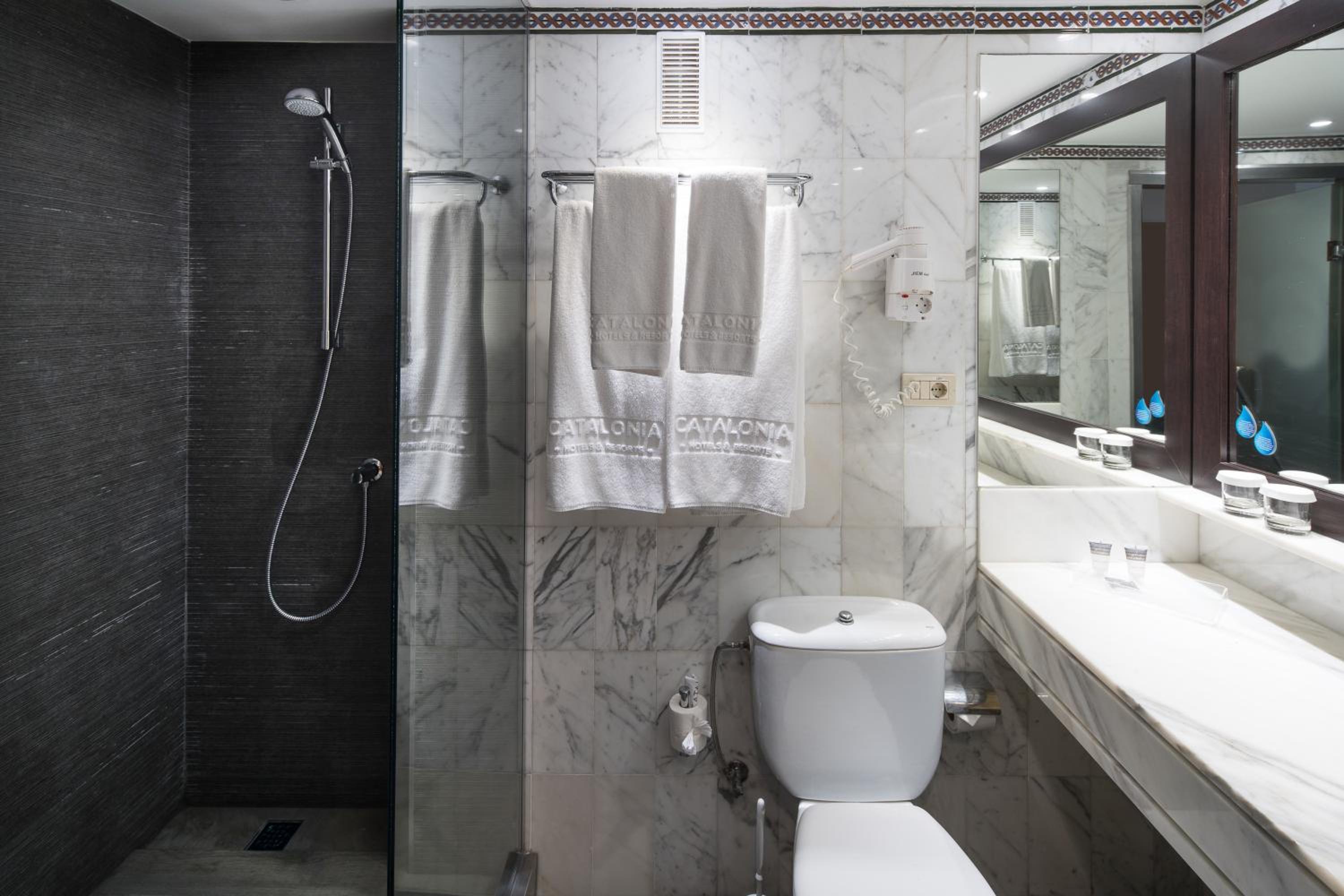 Premium Double Room - Photo 6