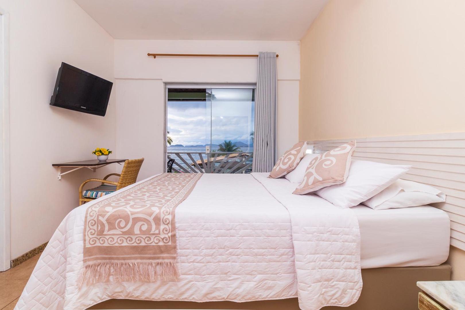 Double Room with Sea View photo 1