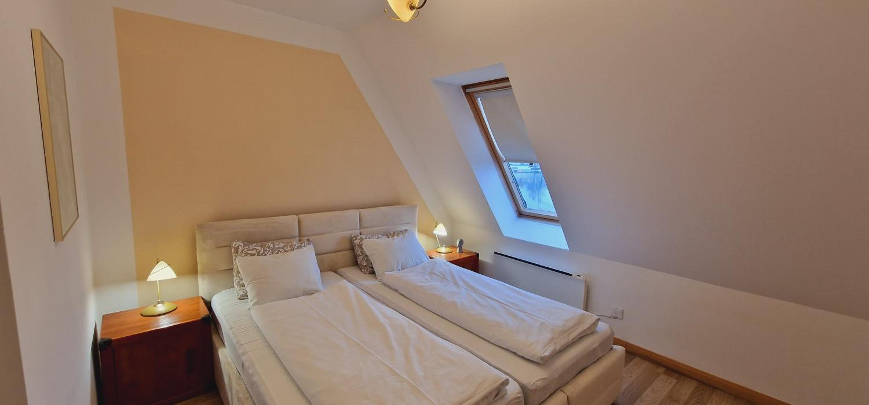 Apartment with Lake View photo 2