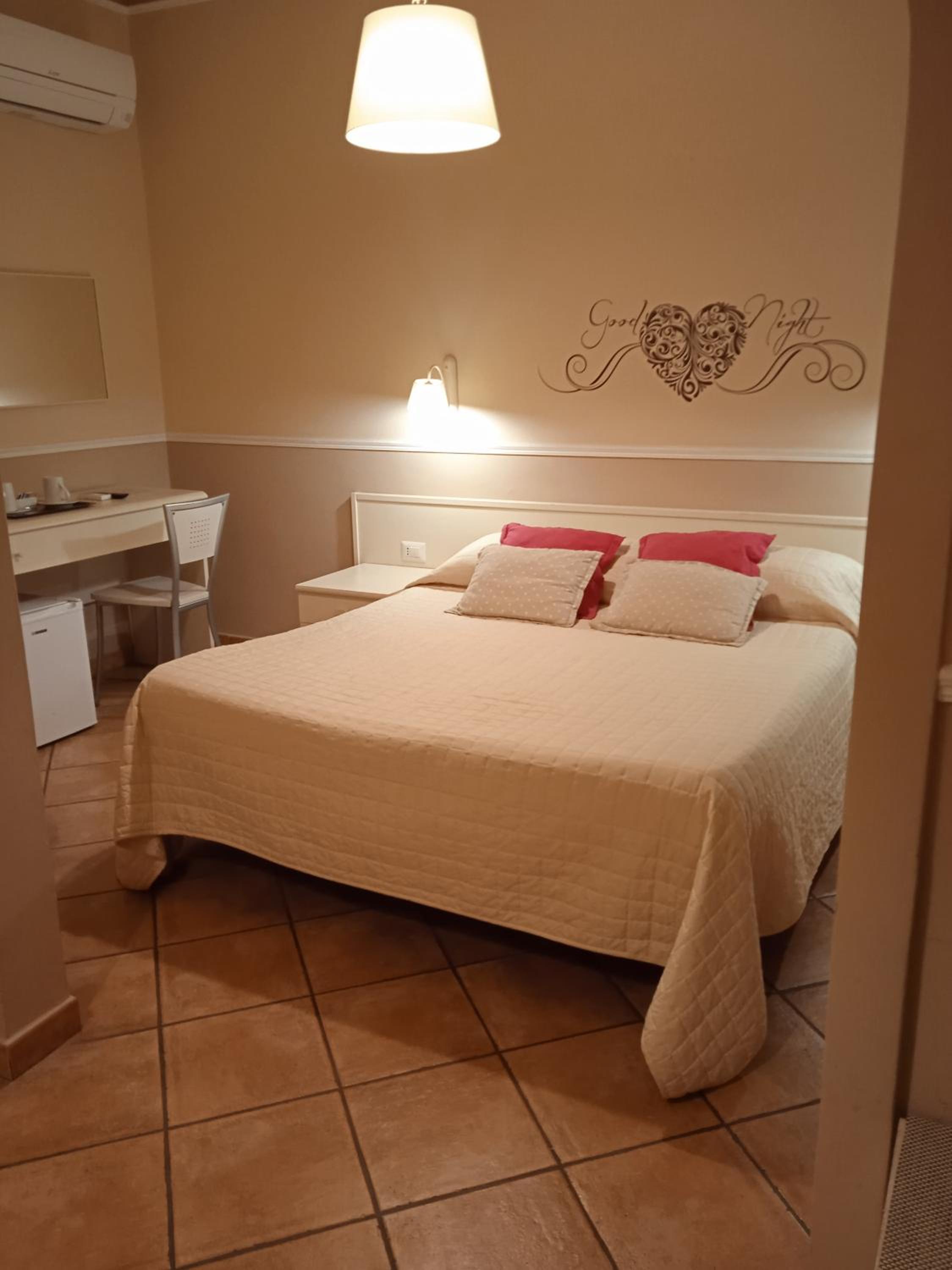 Quadruple Room - Photo 10