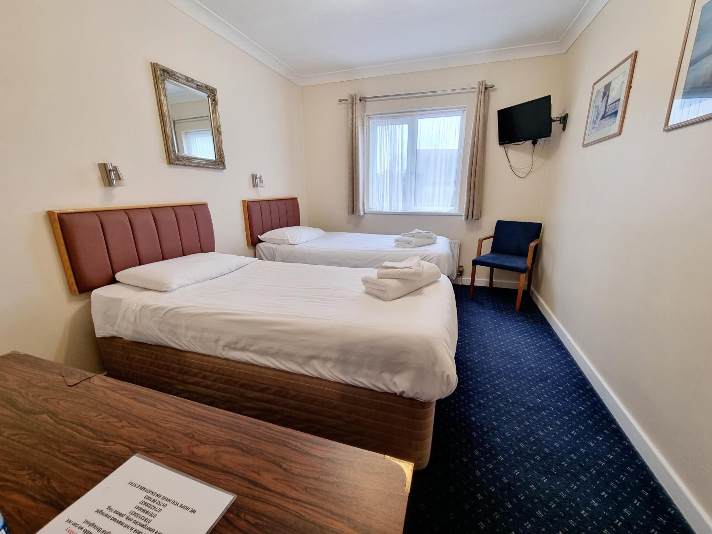 Standard Twin Room photo 1