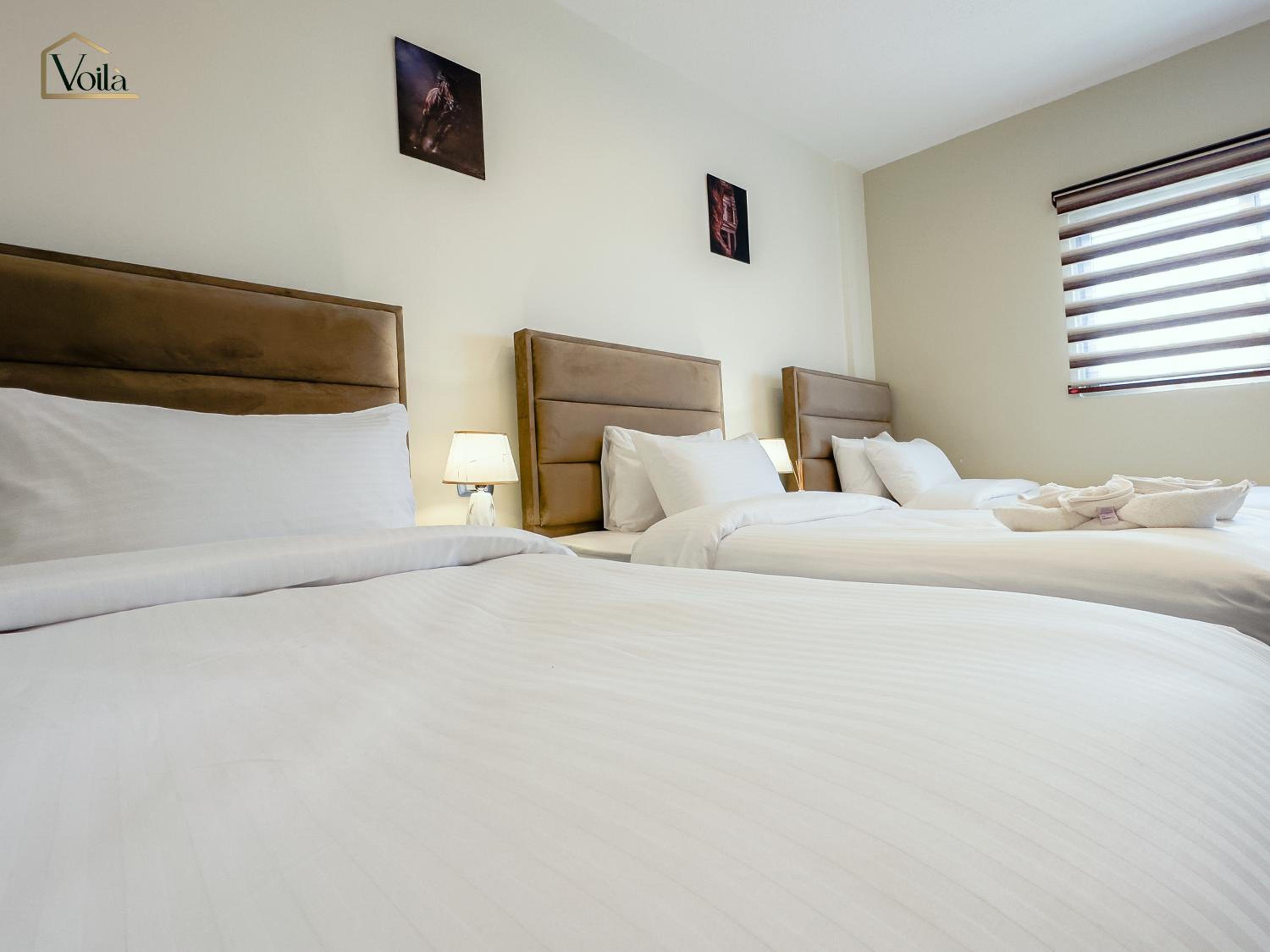 Basic Triple Room with Shared Bathroom