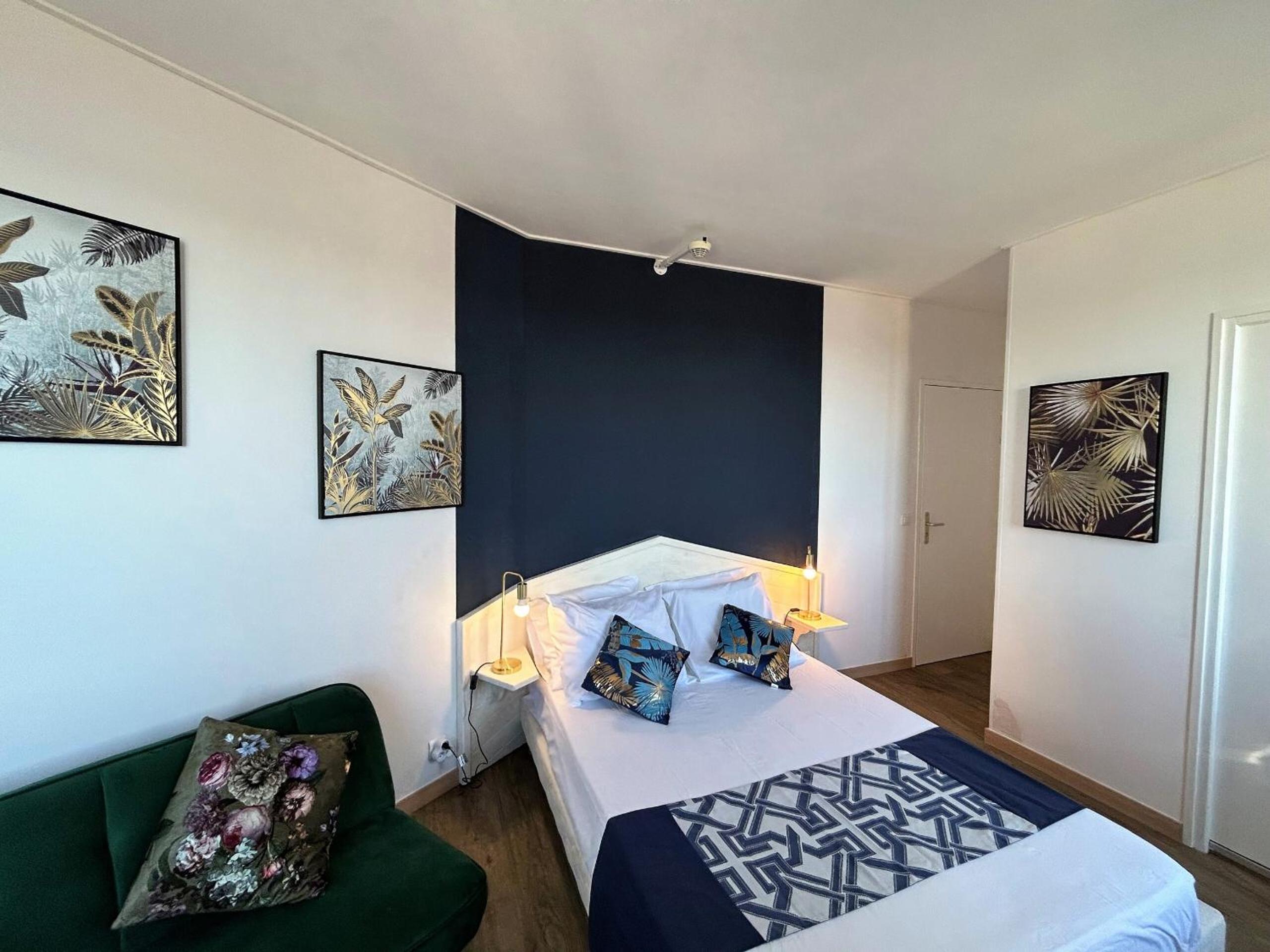 Deluxe Suite photo 3
