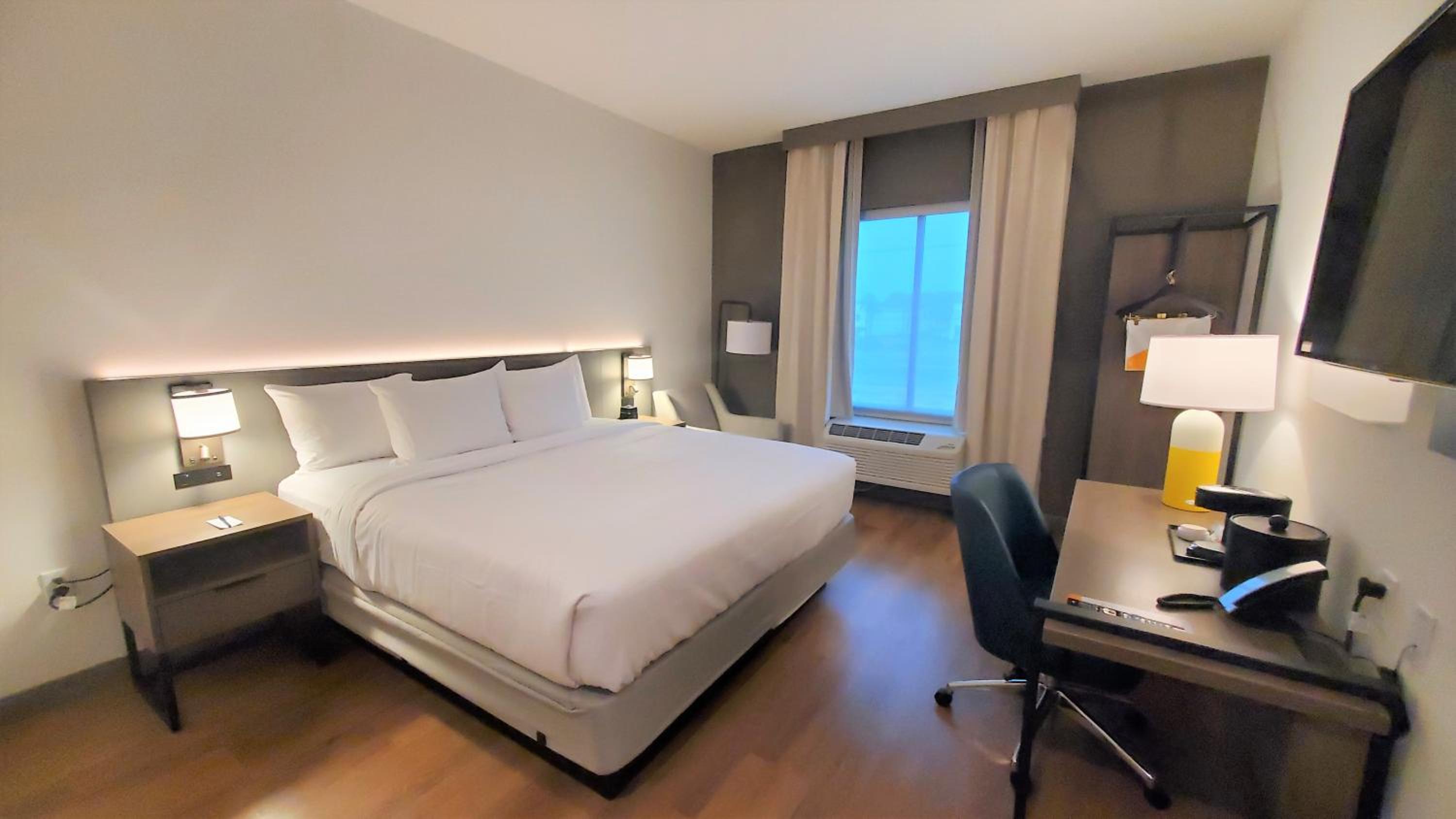 King Room - Disability Access/Non Smoking  - Photo 1