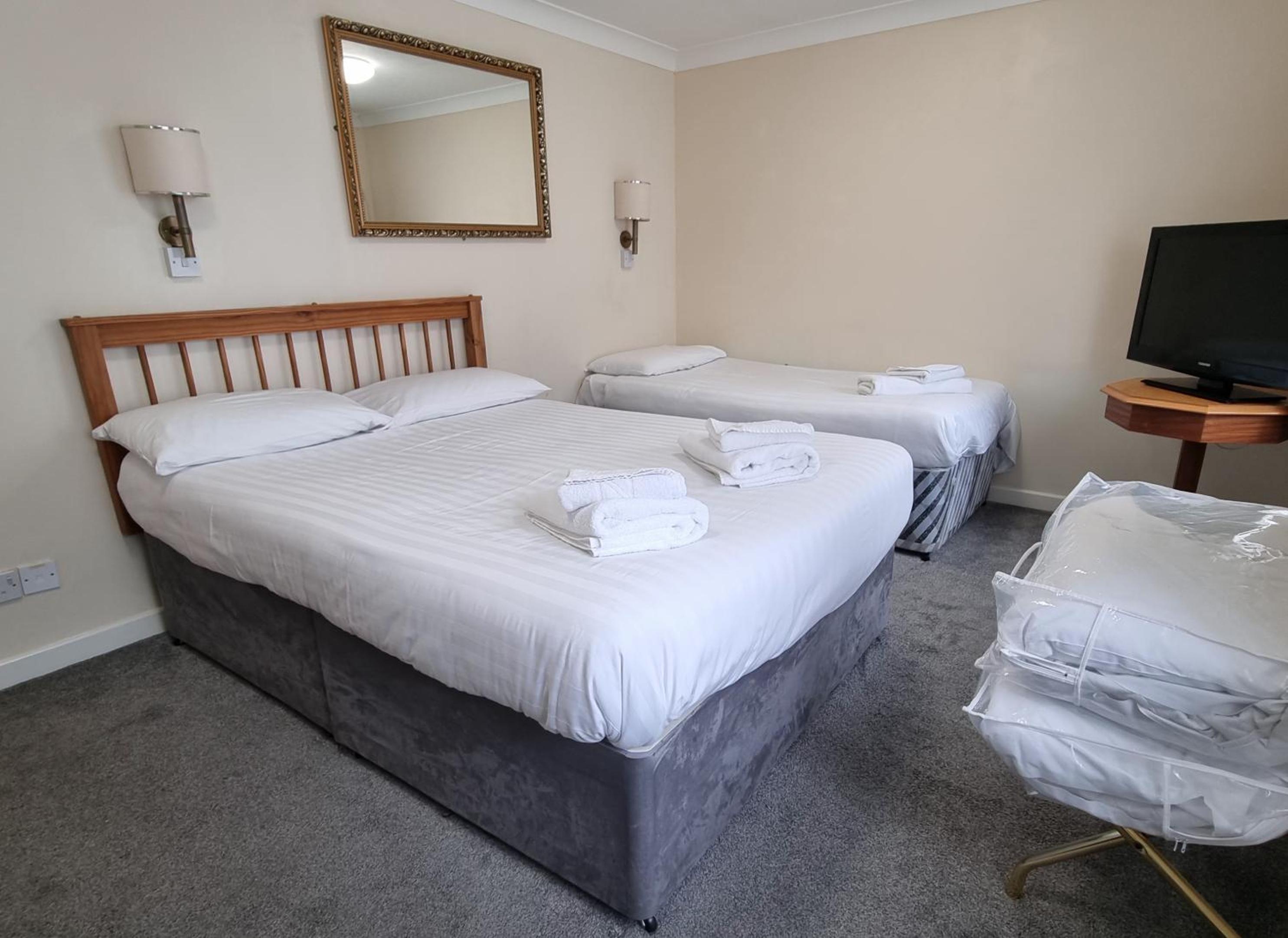 Triple Room with Private External Bathroom photo 2