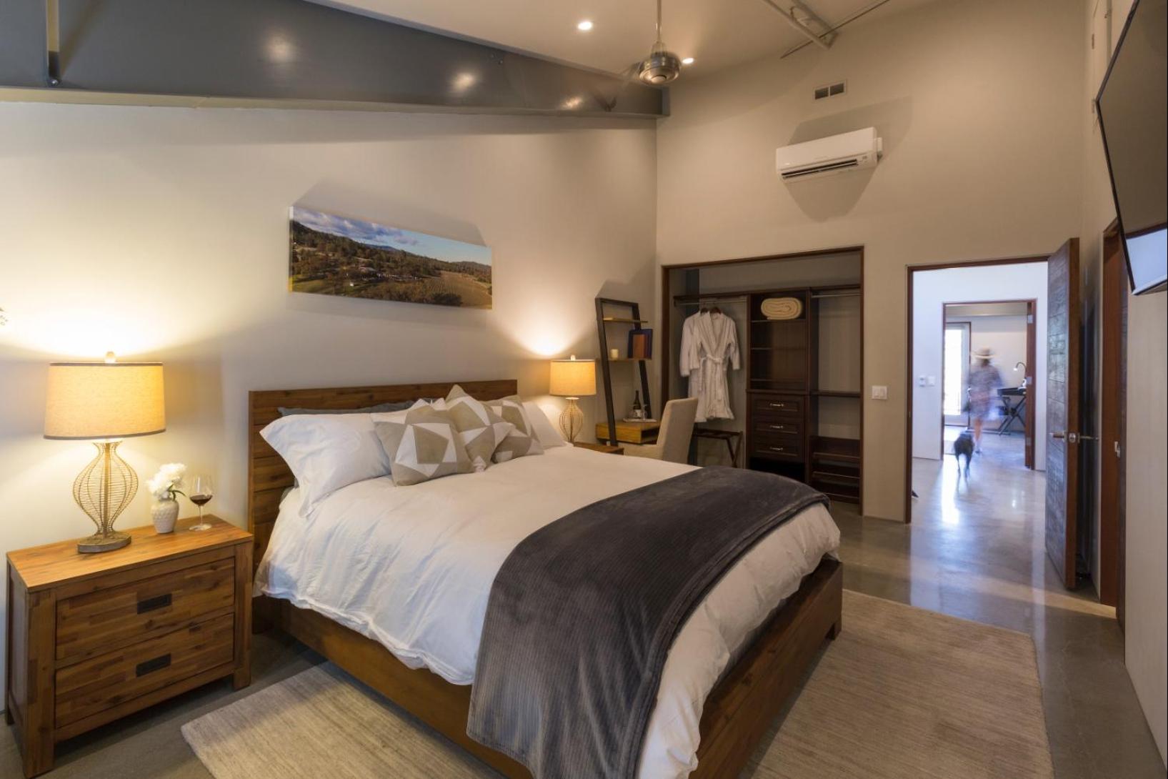 King Room with Mountain View - Photo 1